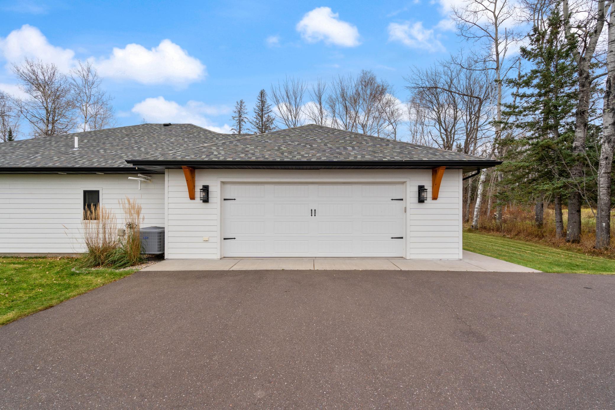 59 E Riverside Road Property Photo 36