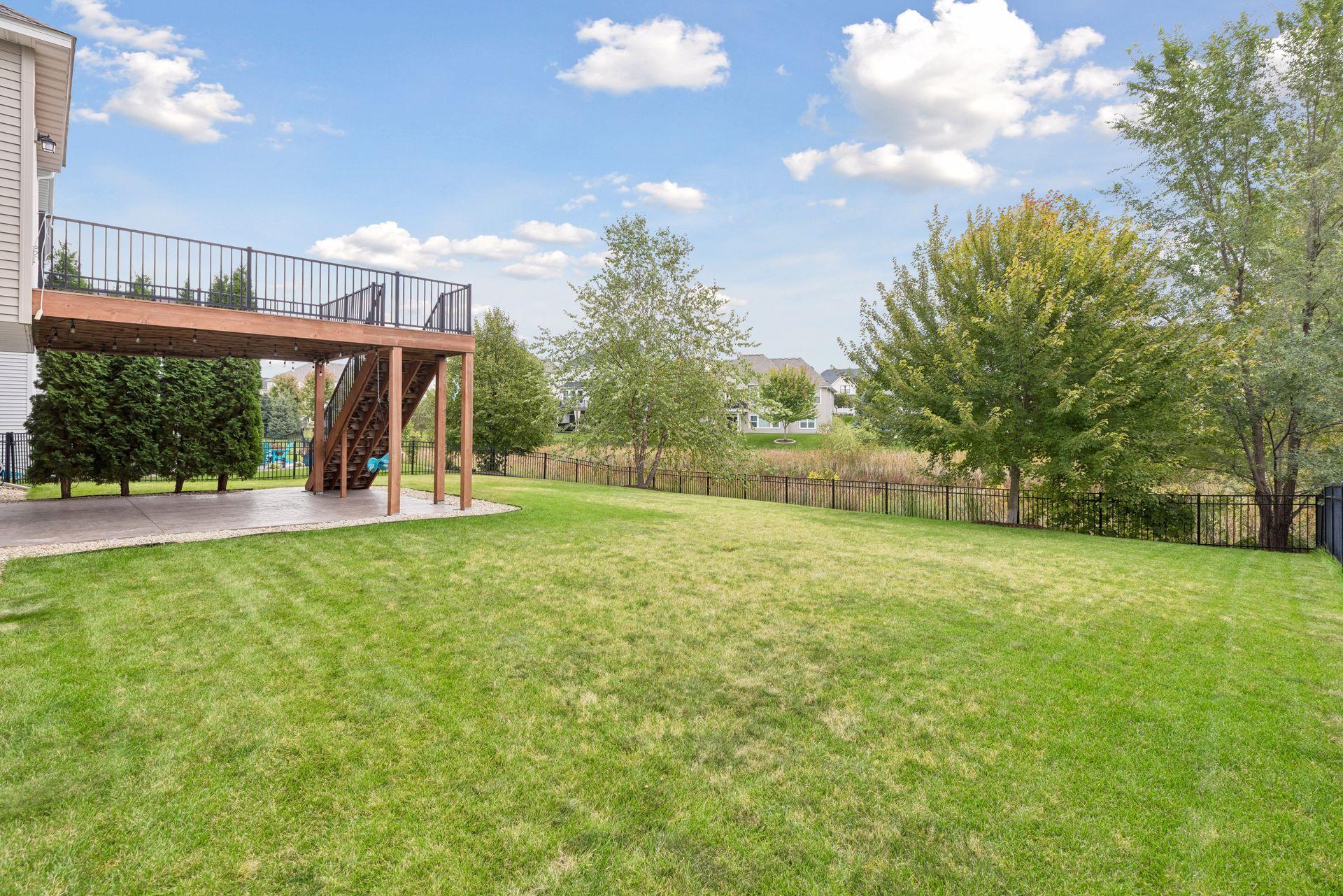 10663 Brookside Trail N Property Photo 47