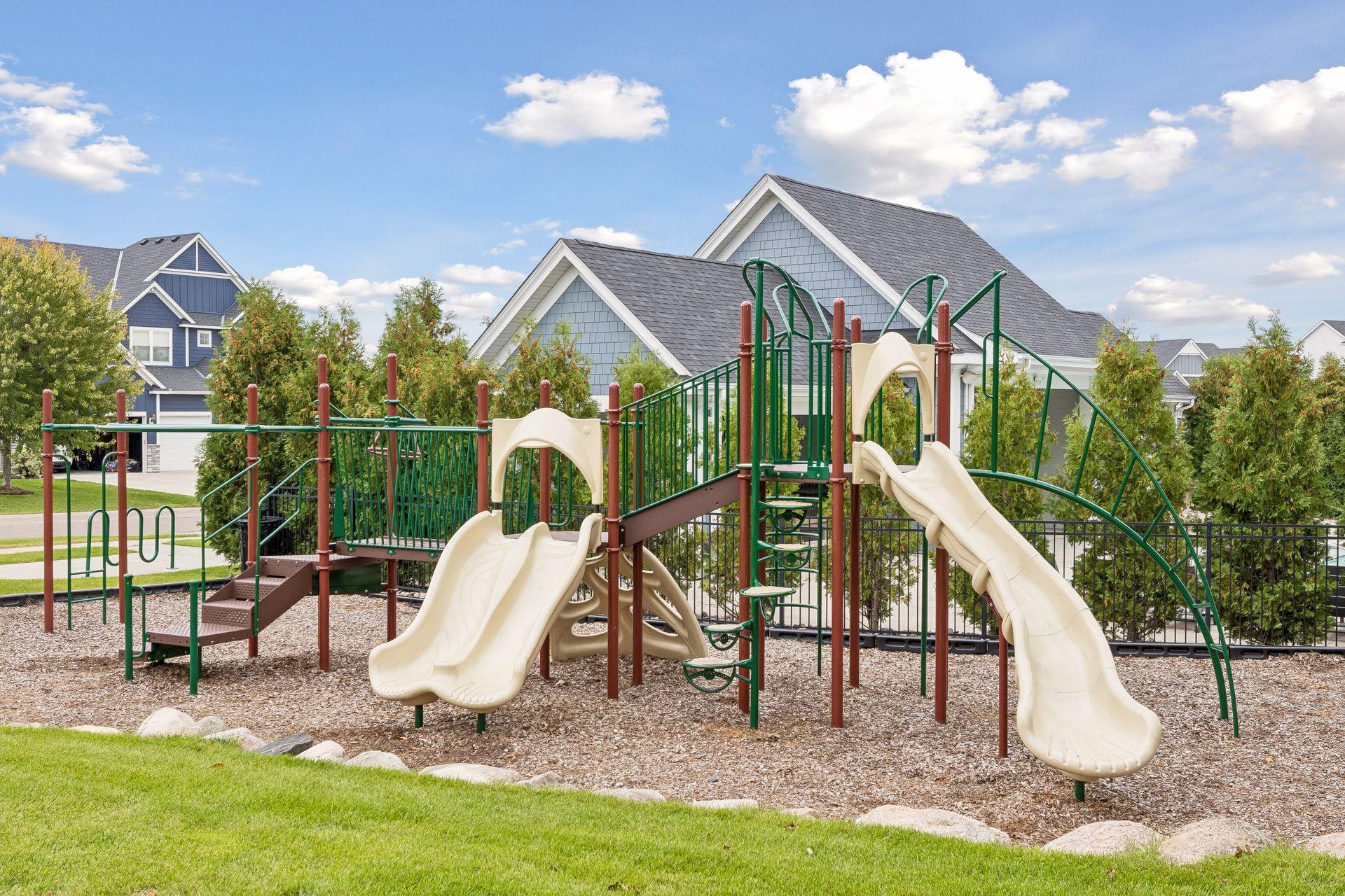 10663 Brookside Trail N Property Photo 56