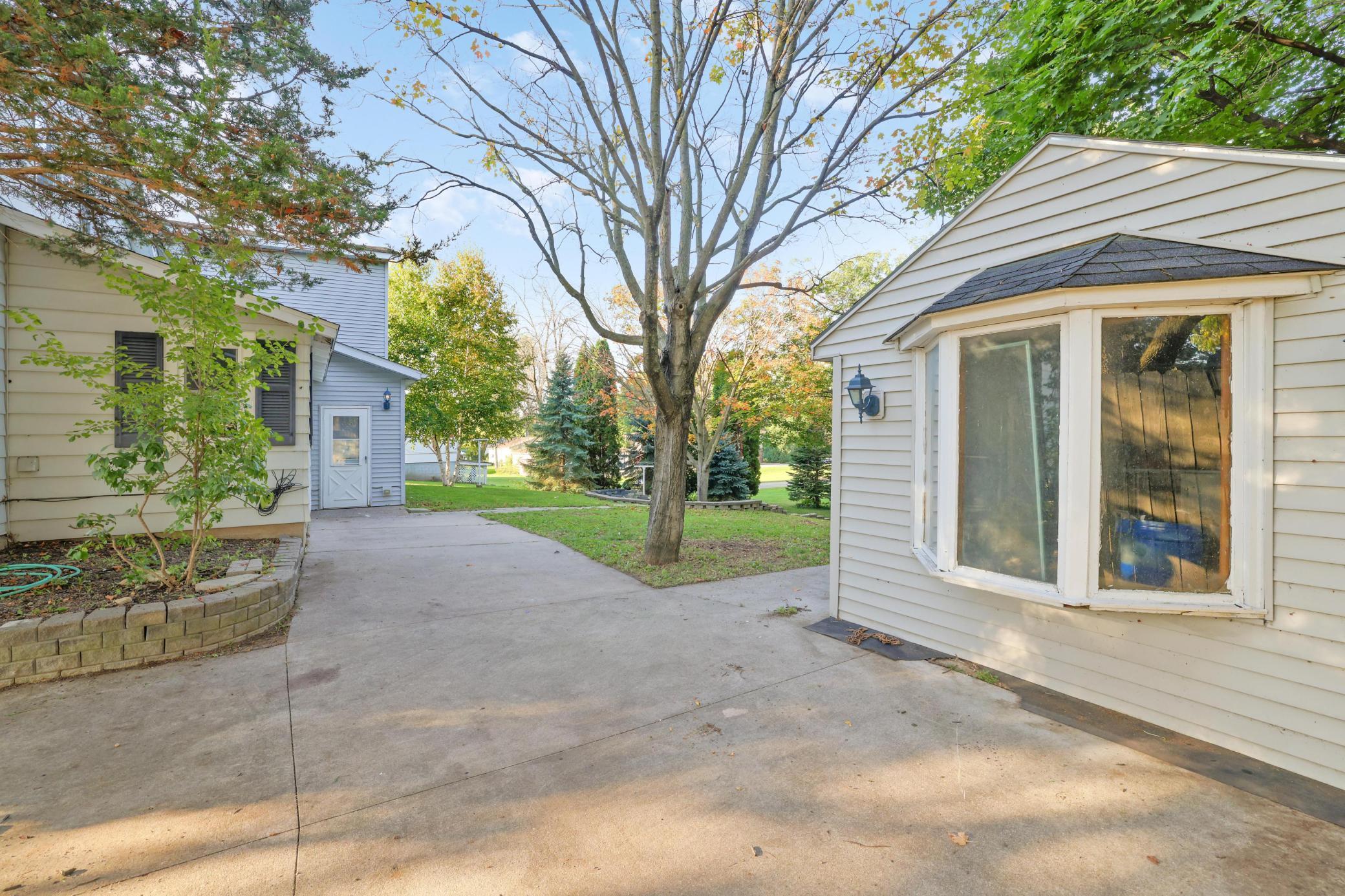 412 Prairie Avenue Property Photo 4