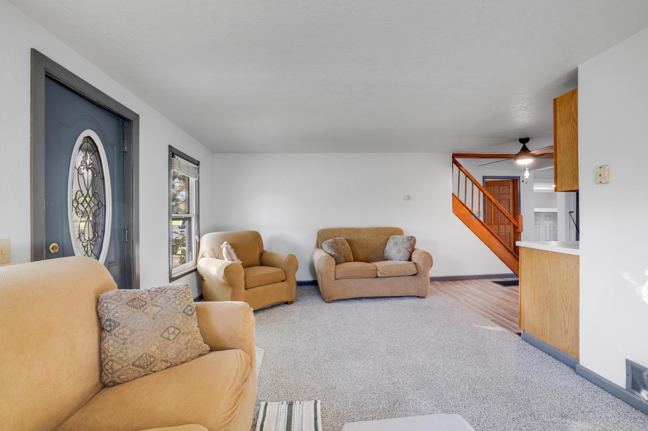 412 Prairie Avenue Property Photo 9
