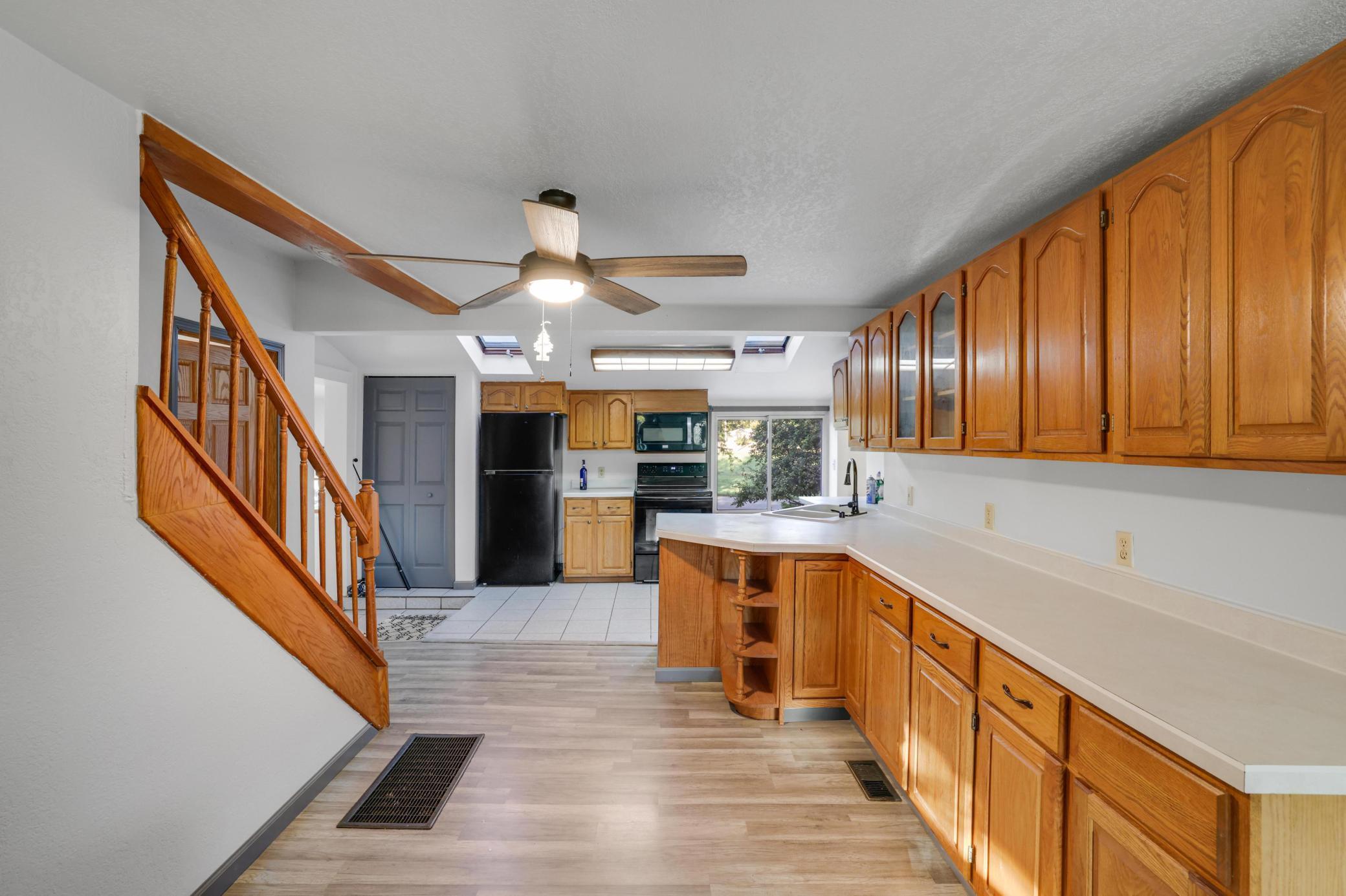 412 Prairie Avenue Property Photo 11