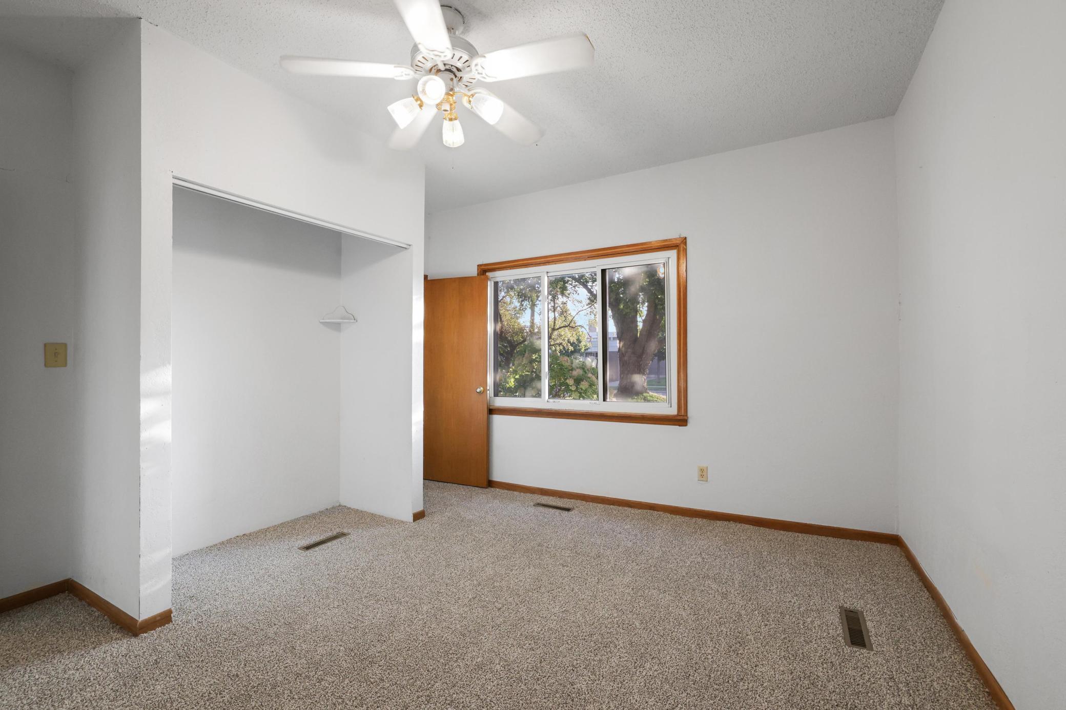 412 Prairie Avenue Property Photo 17
