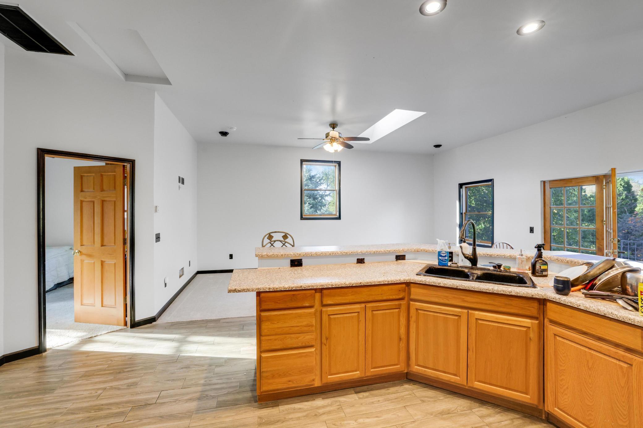 412 Prairie Avenue Property Photo 20