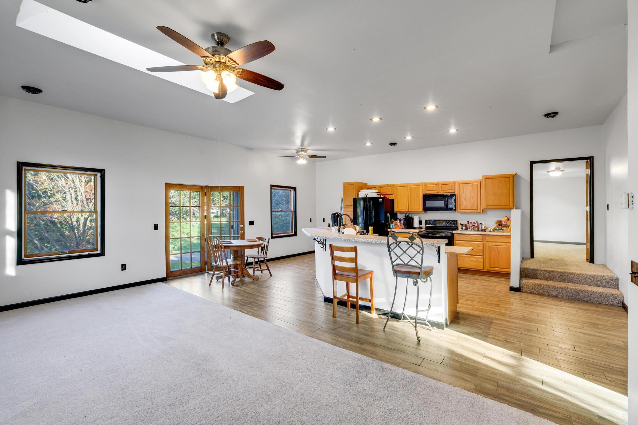 412 Prairie Avenue Property Photo 25