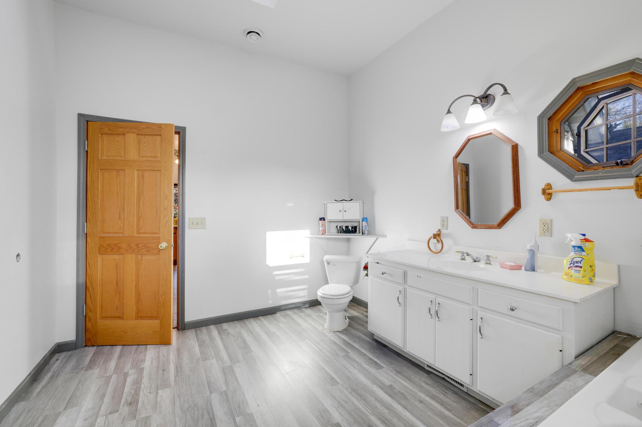 412 Prairie Avenue Property Photo 28