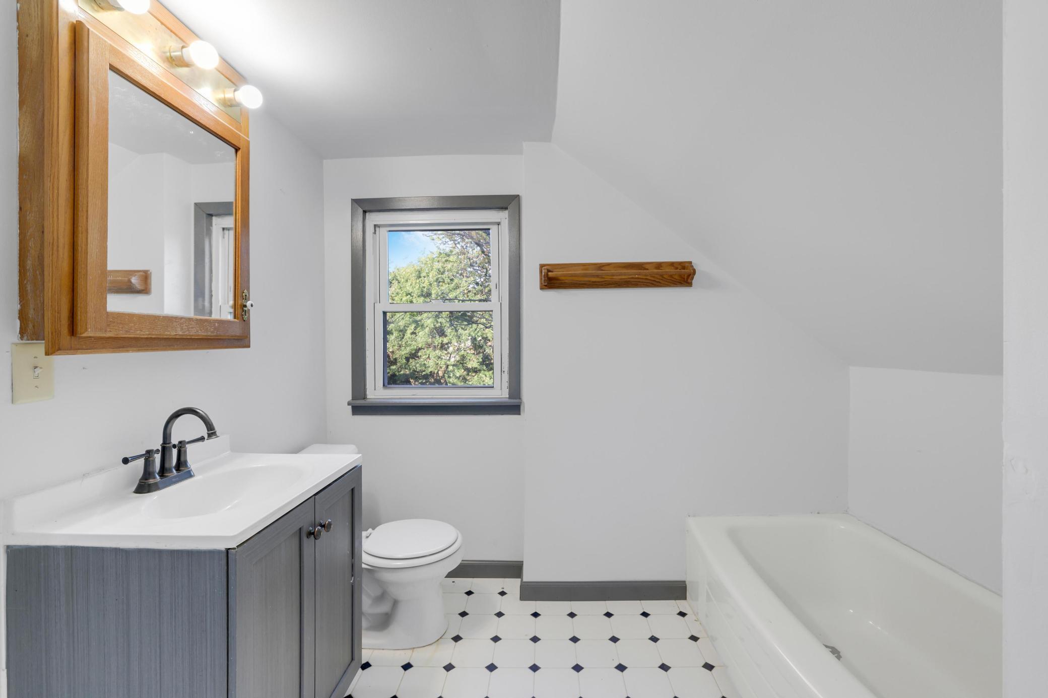 412 Prairie Avenue Property Photo 34