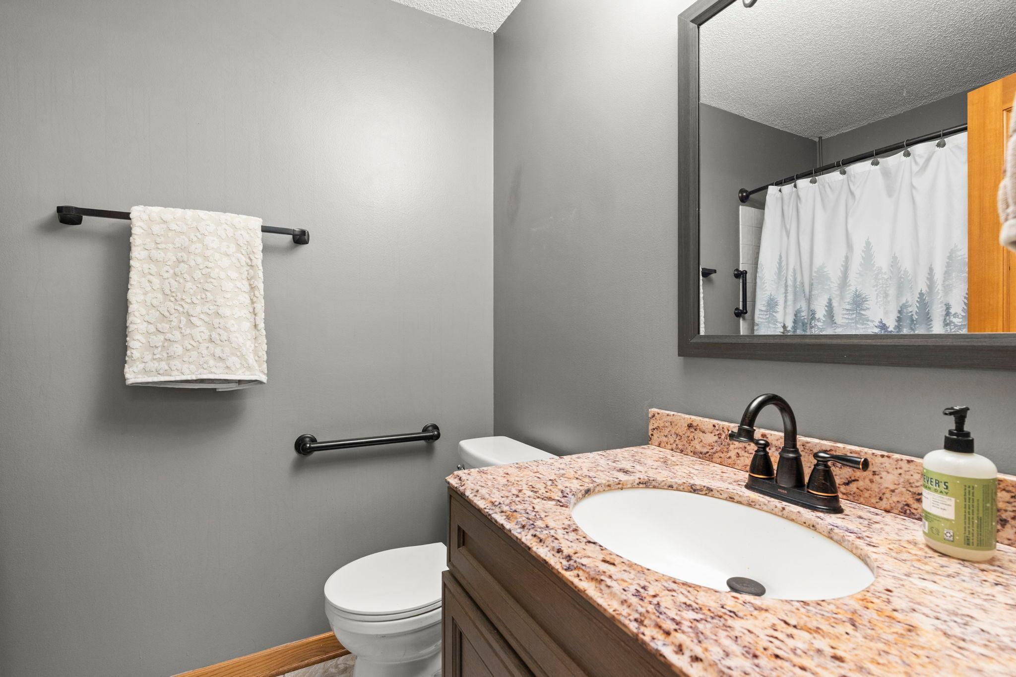 14621 Embassy Avenue Property Photo 15