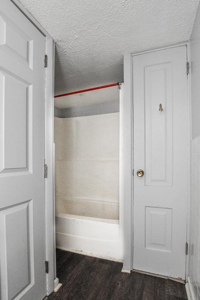 202 Main Street E Property Photo 32