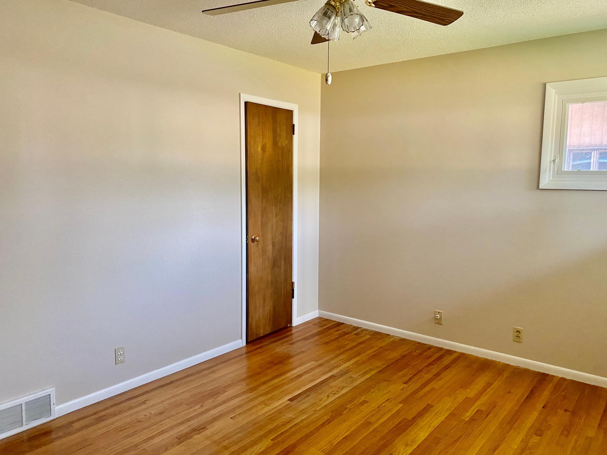 7244 Clinton Avenue Property Photo 10