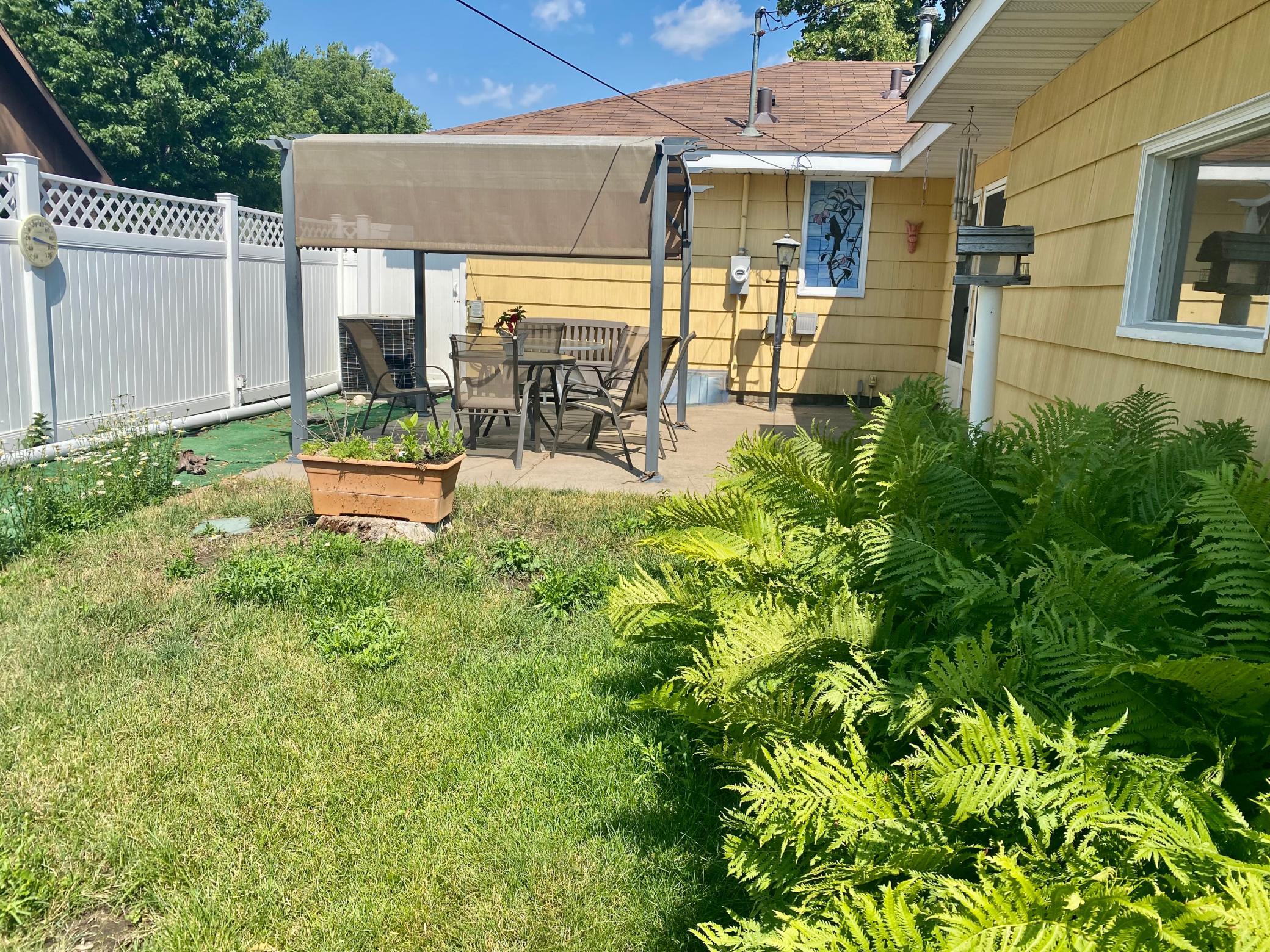 7244 Clinton Avenue Property Photo 20