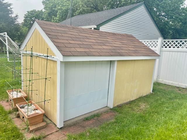 7244 Clinton Avenue Property Photo 31
