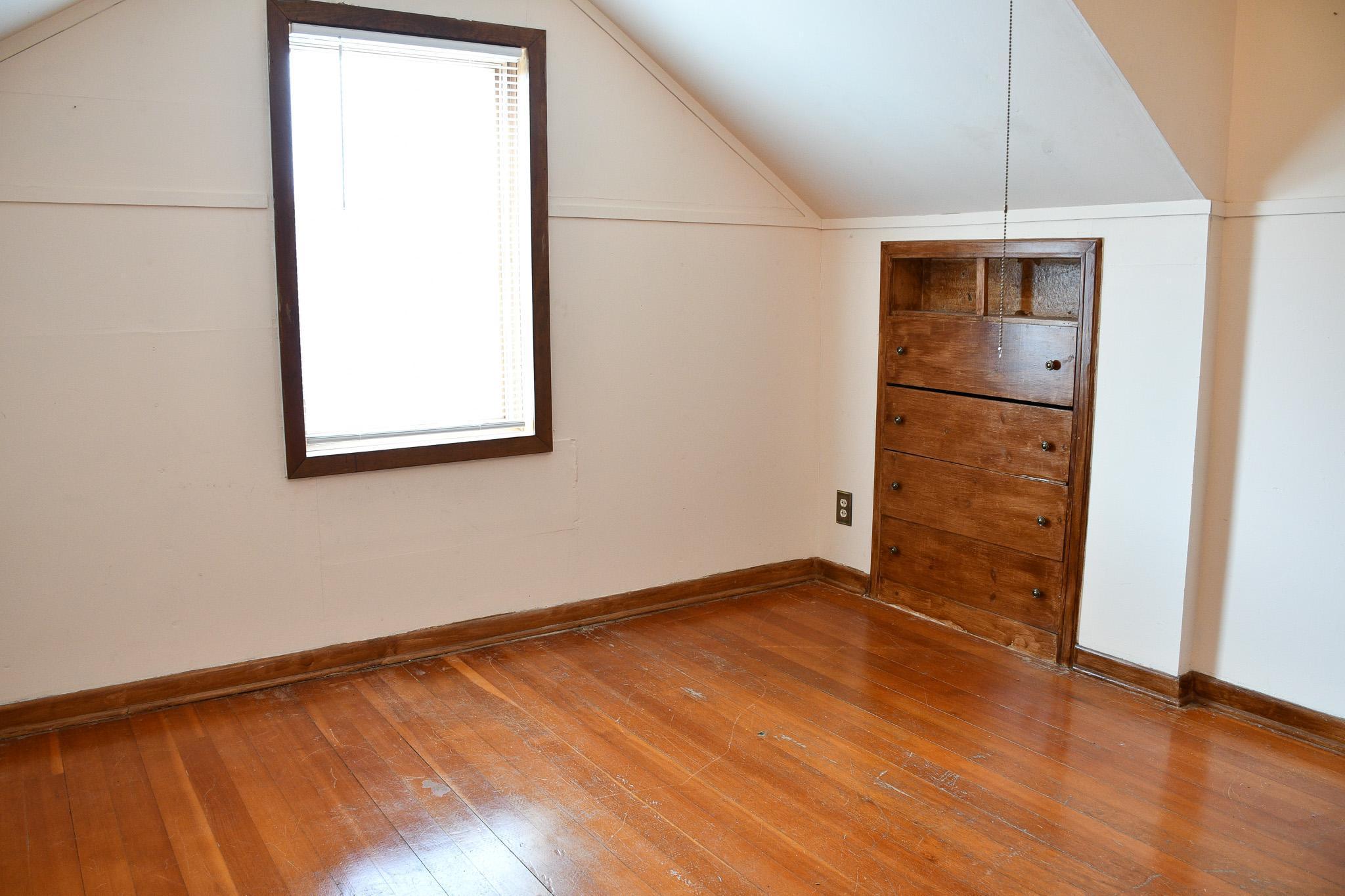 1539 Dover Street Property Photo 11