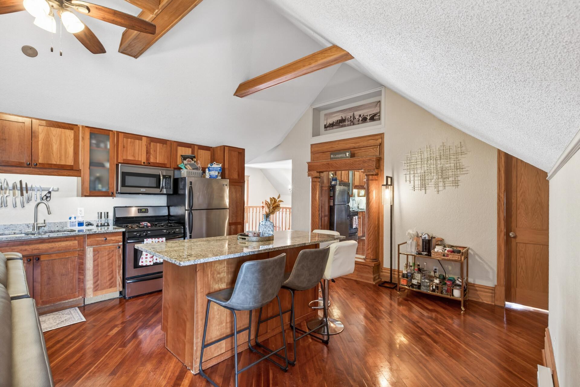 1936 Aldrich Avenue S E301 Property Photo 15