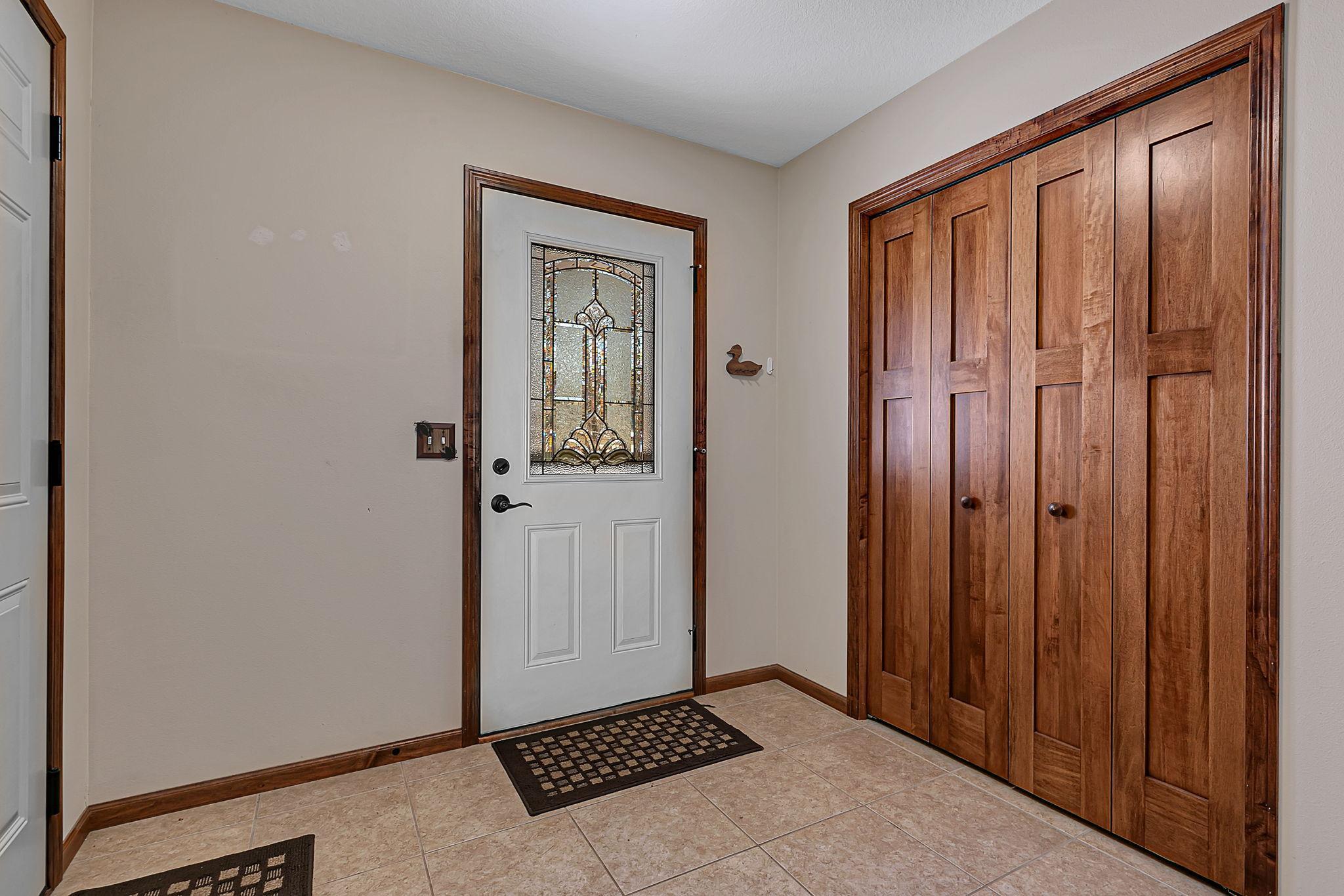 7101 Browns Lane Property Photo 5