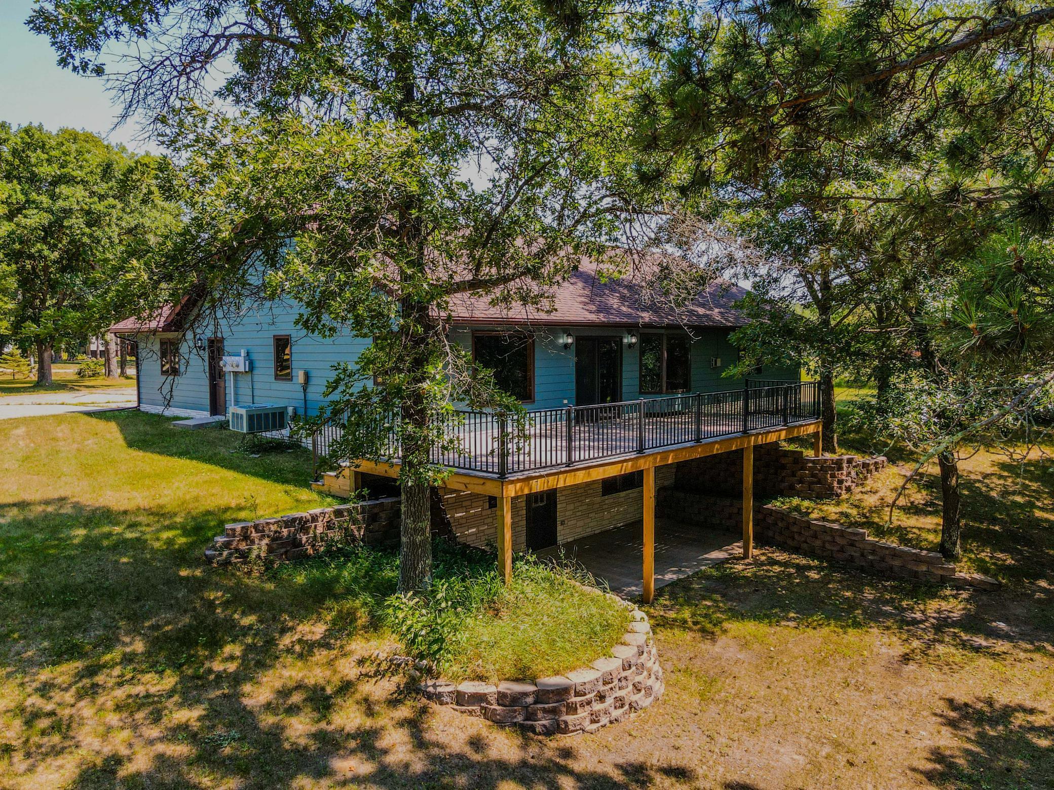 15727 Ester Drive Property Photo 3