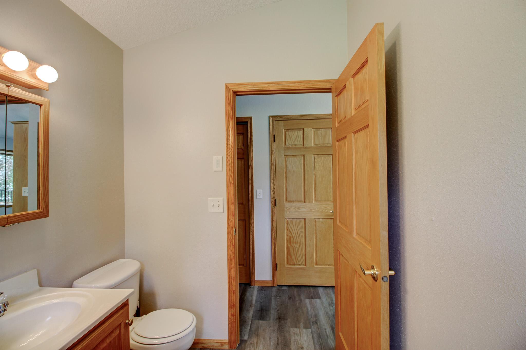 15727 Ester Drive Property Photo 18