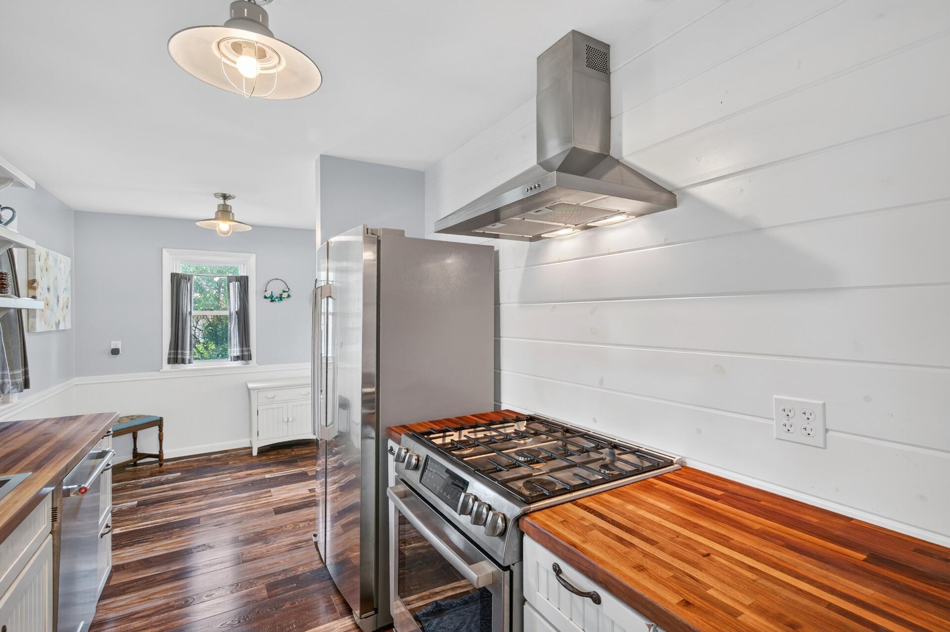 1100 Cartway Road Property Photo 10