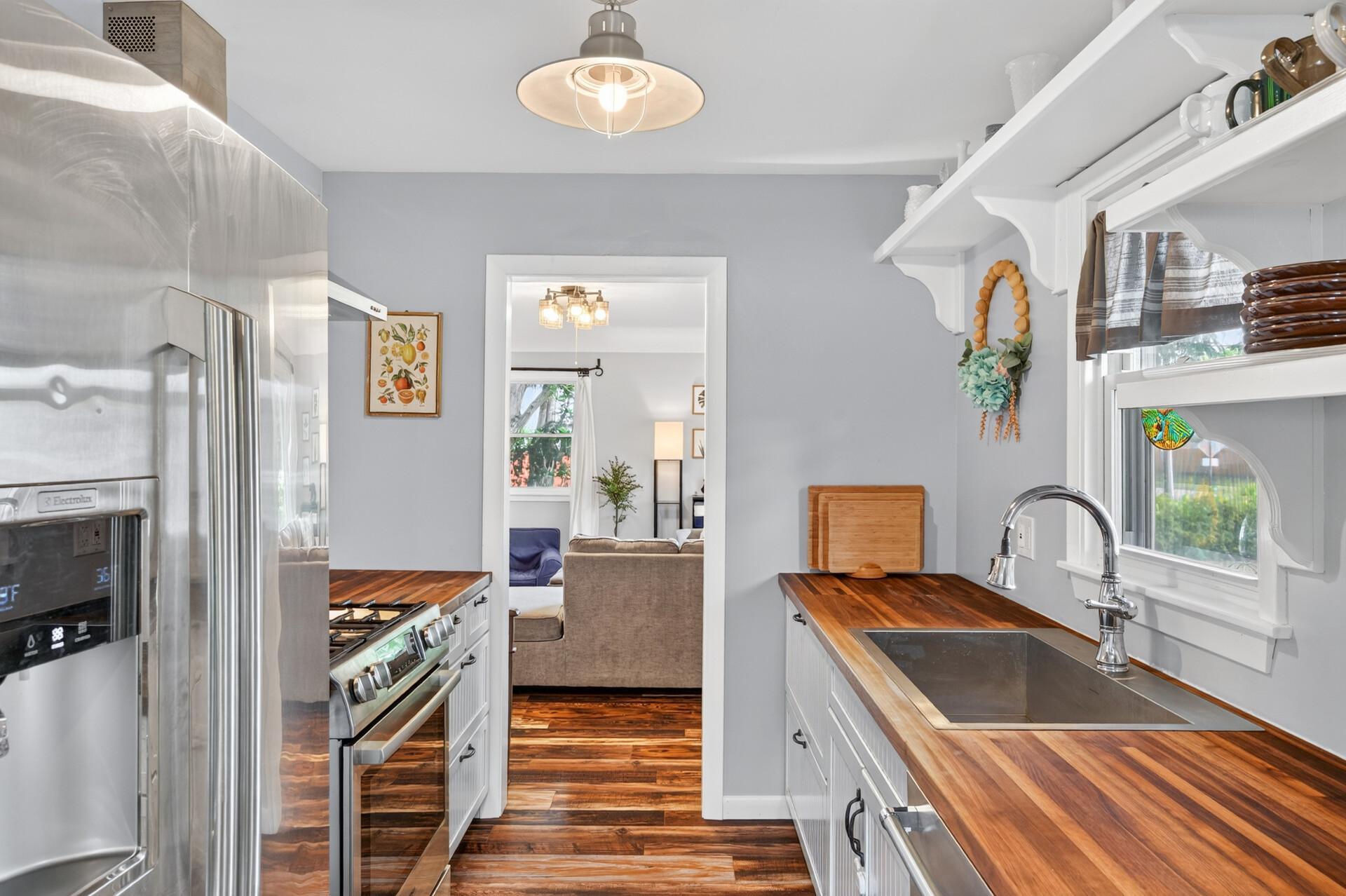 1100 Cartway Road Property Photo 11