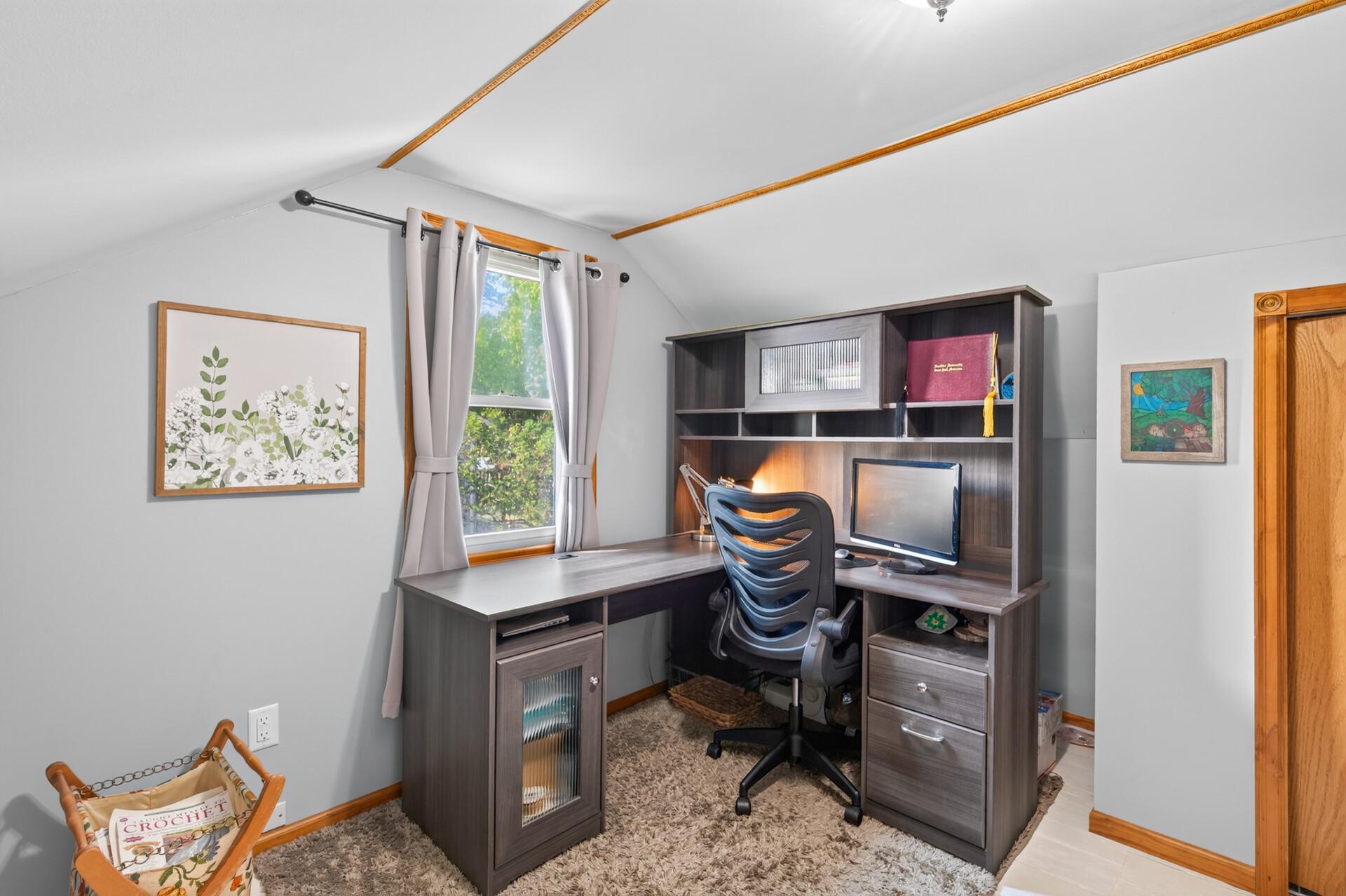 1100 Cartway Road Property Photo 31