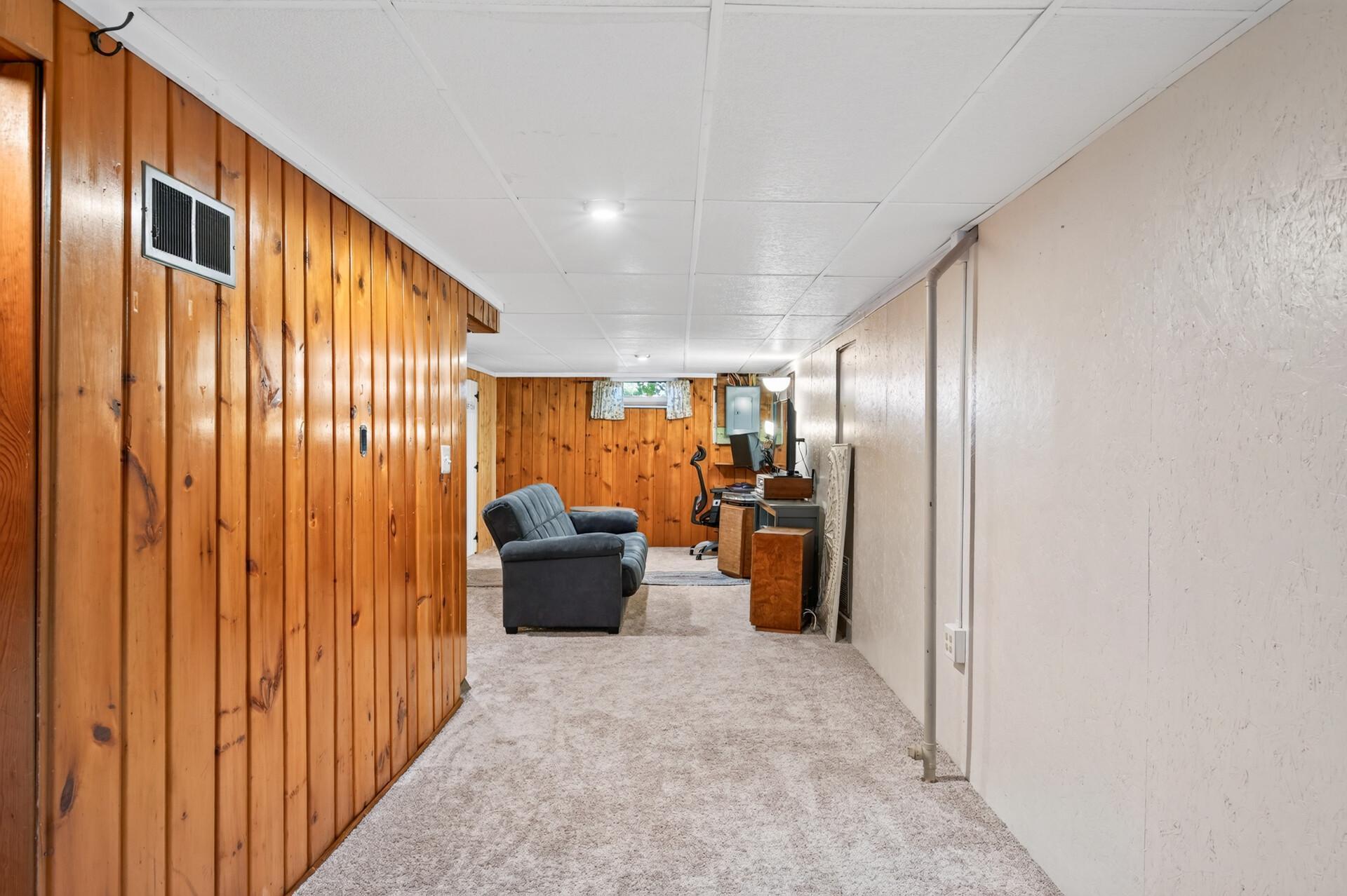 1100 Cartway Road Property Photo 37