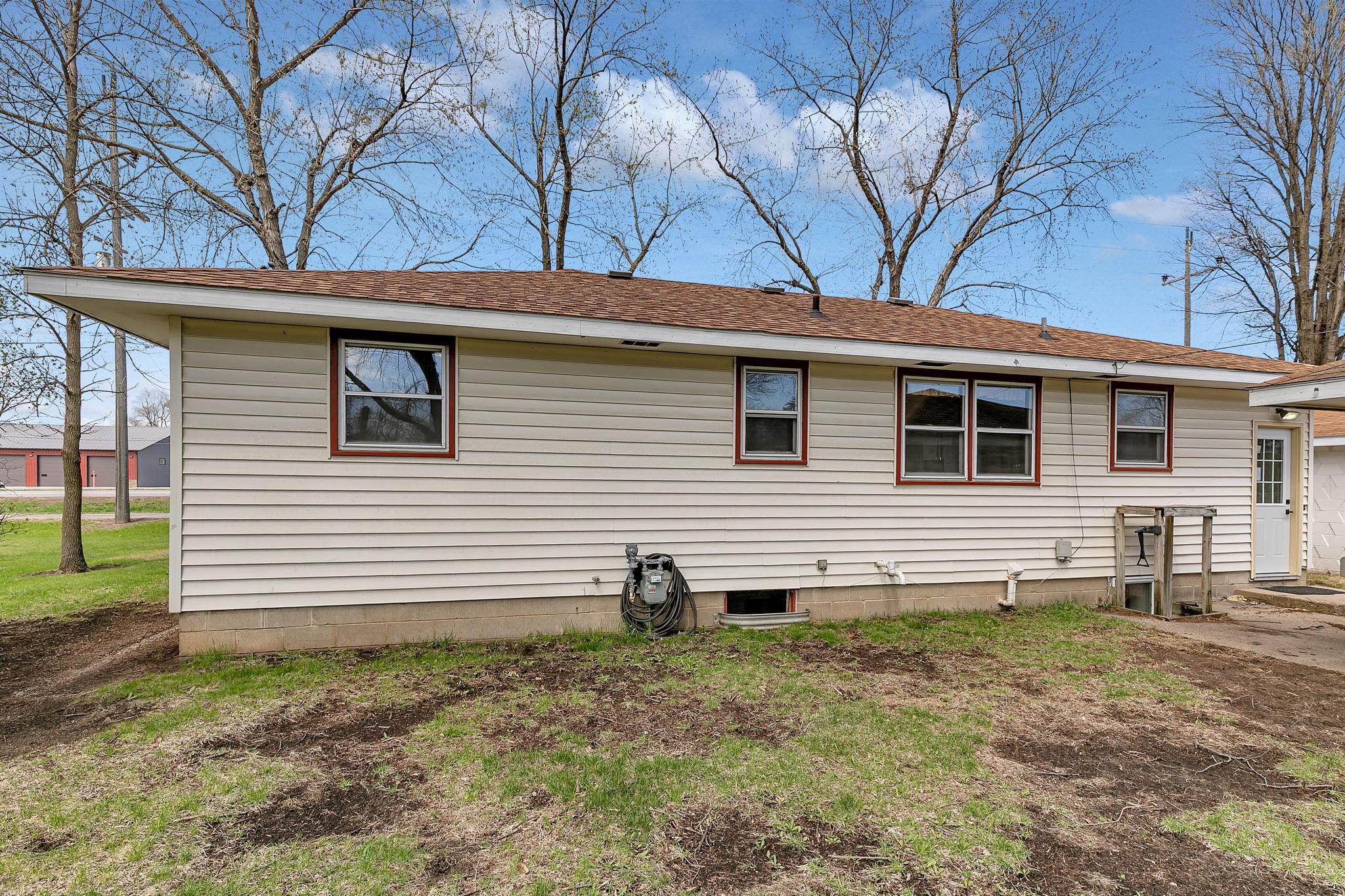 108 Birch Street E Property Photo 4