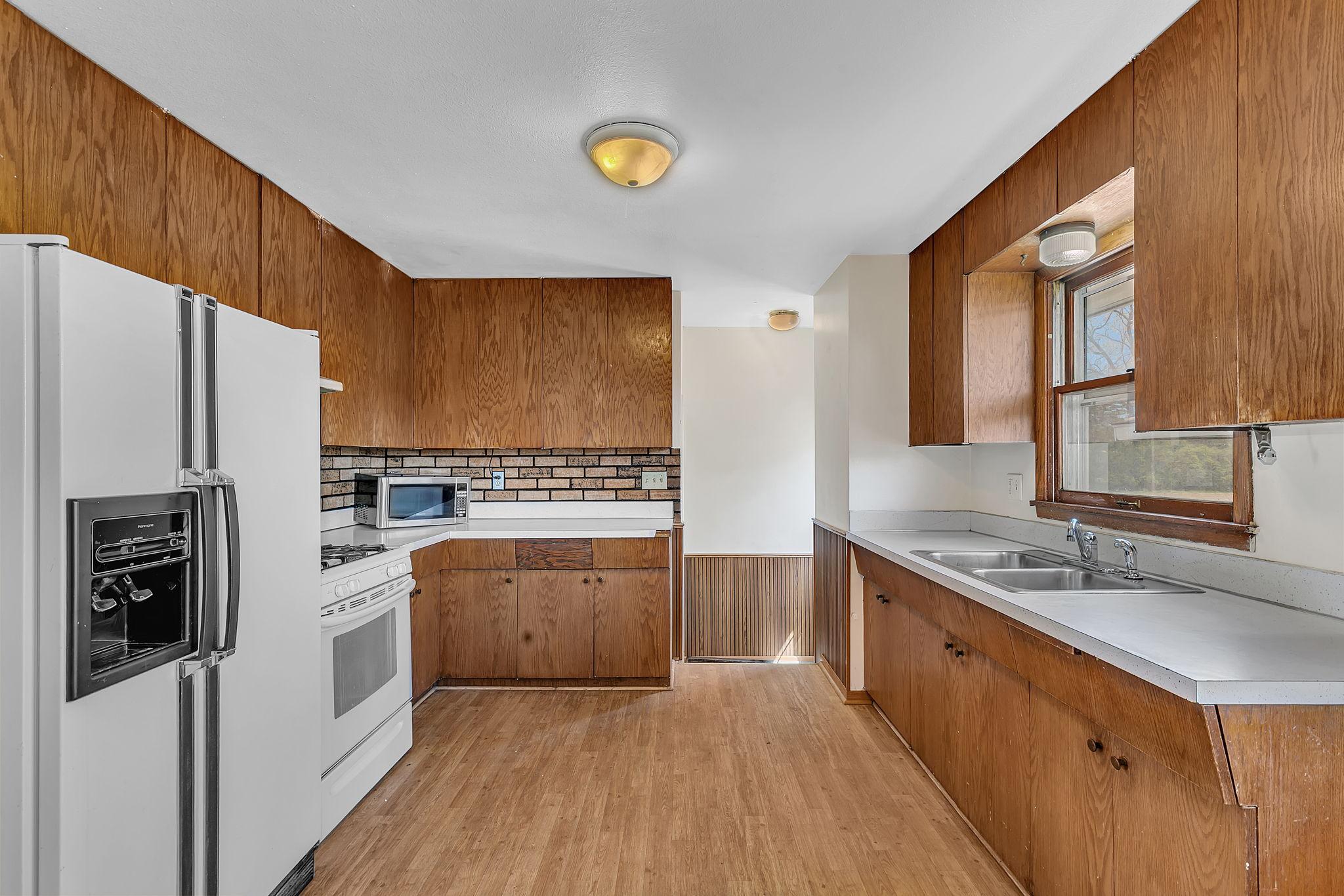 108 Birch Street E Property Photo 5