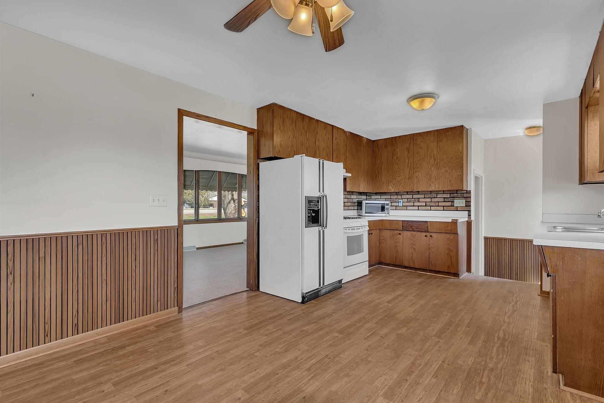 108 Birch Street E Property Photo 7