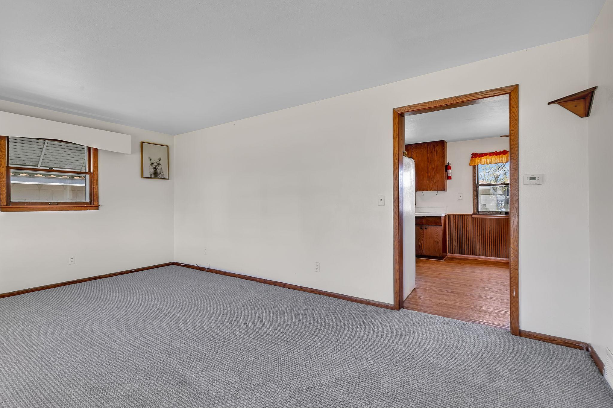 108 Birch Street E Property Photo 12