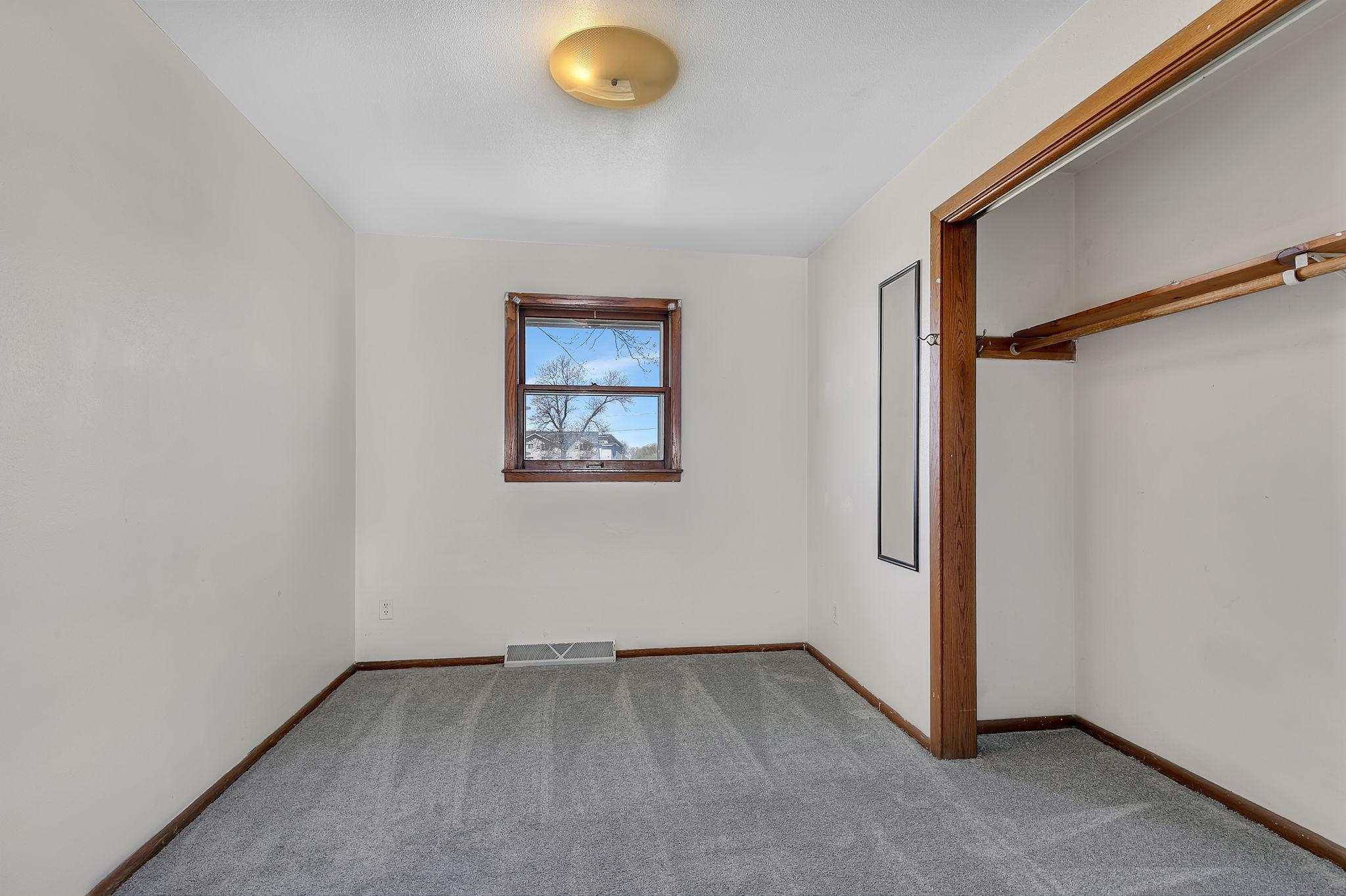 108 Birch Street E Property Photo 14