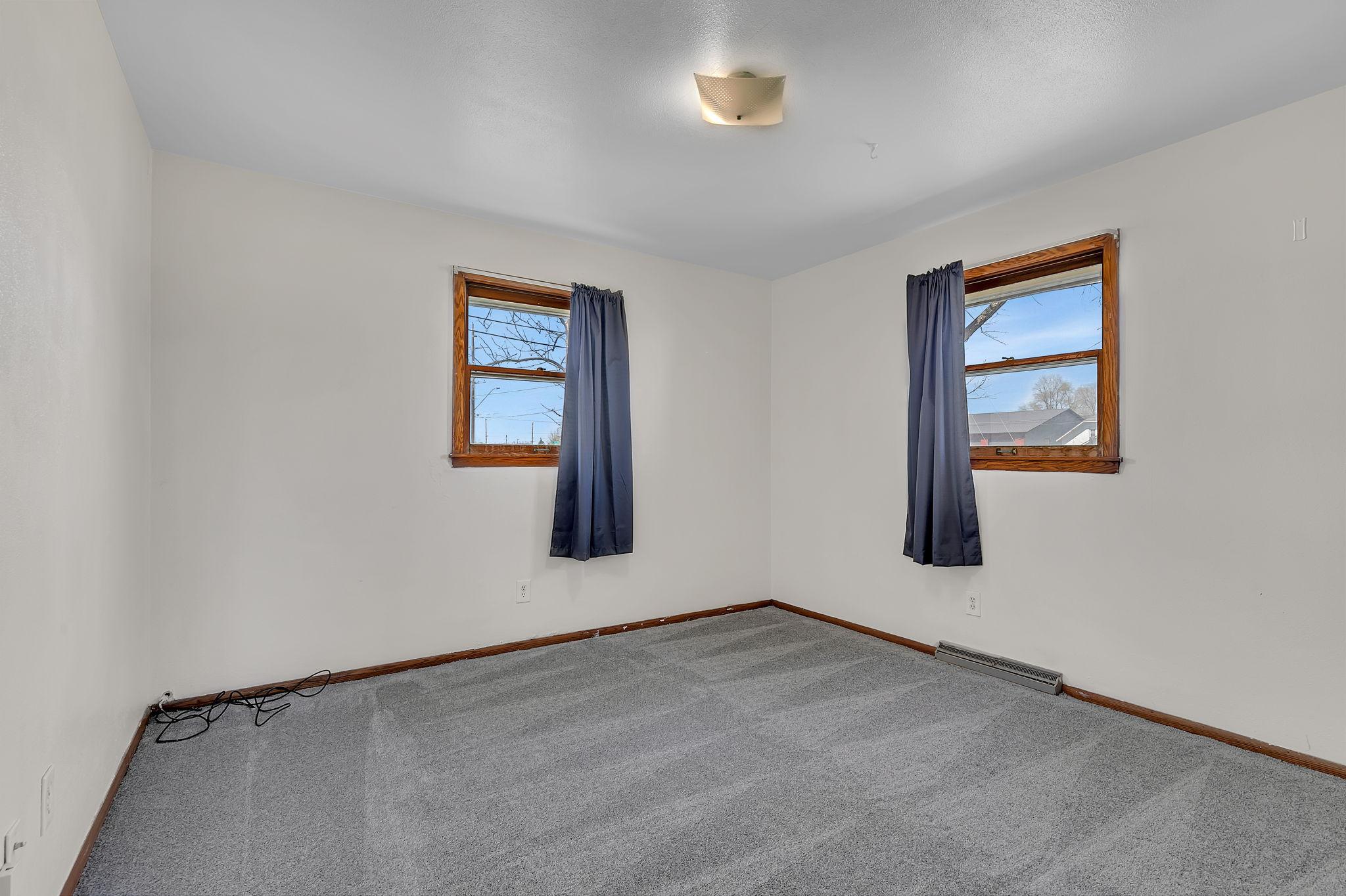 108 Birch Street E Property Photo 16