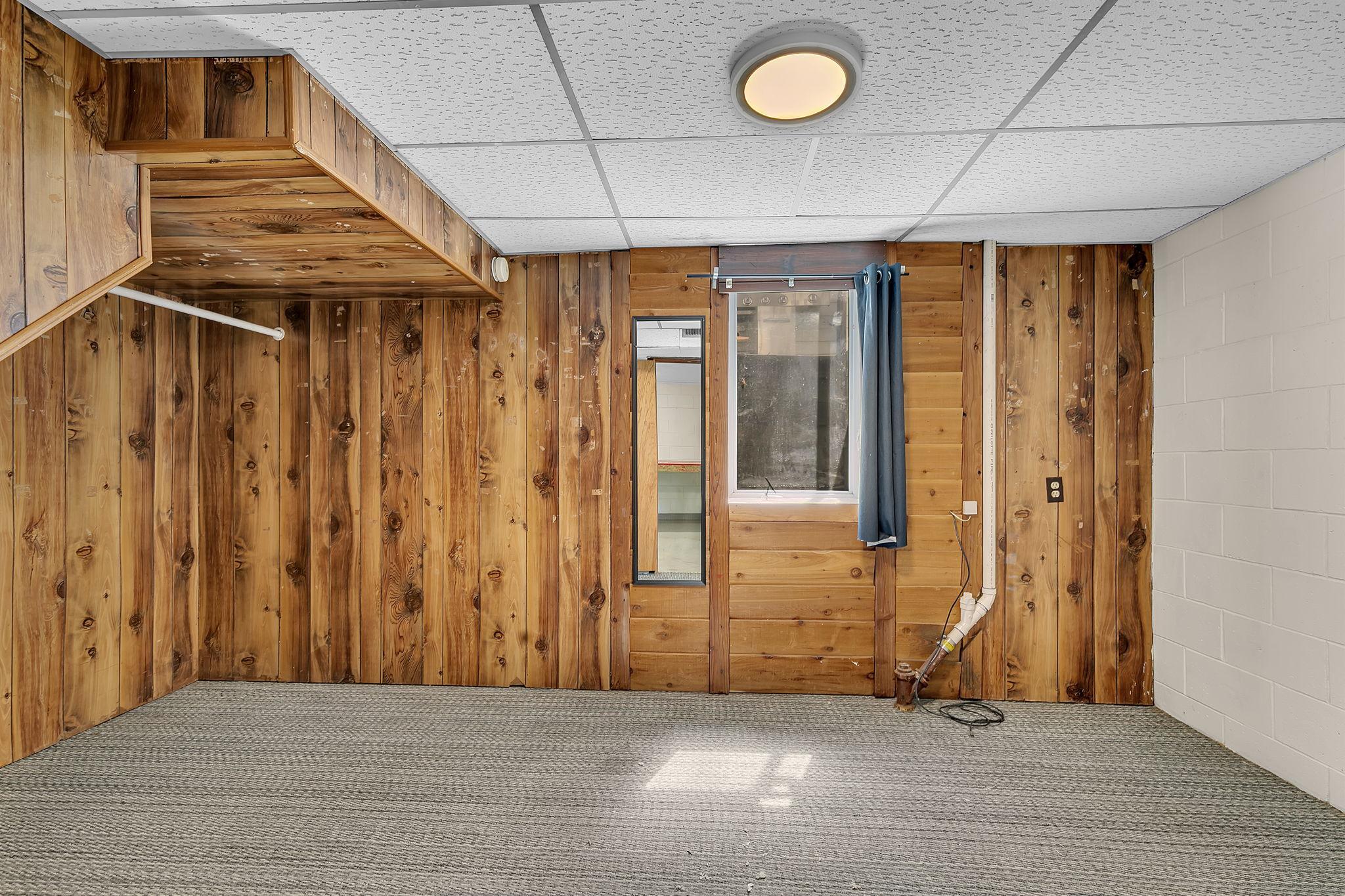 108 Birch Street E Property Photo 18