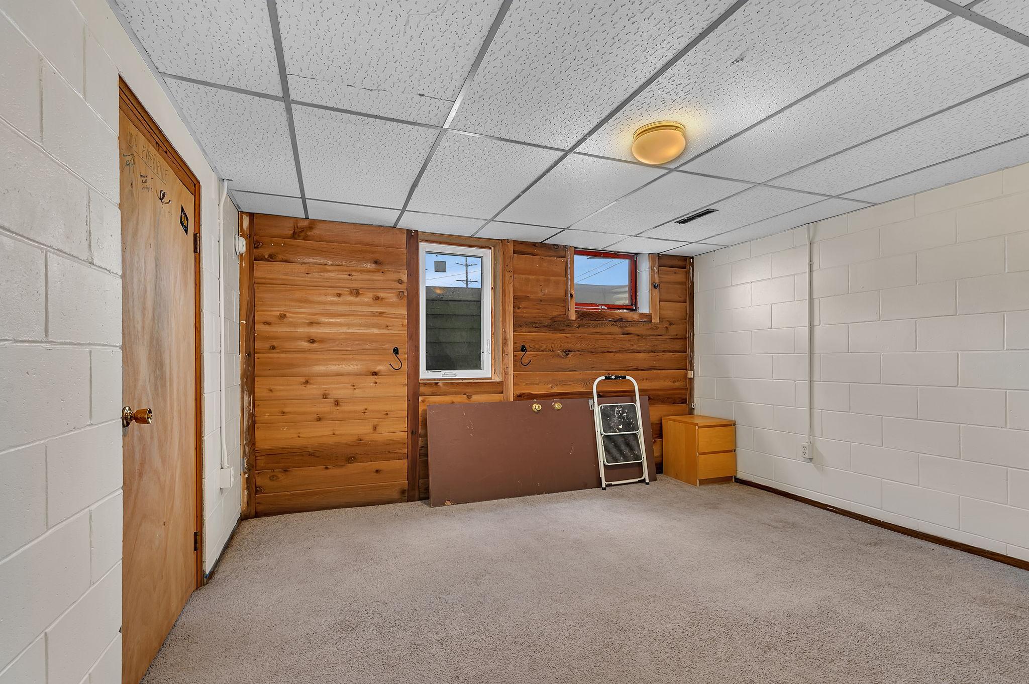 108 Birch Street E Property Photo 19