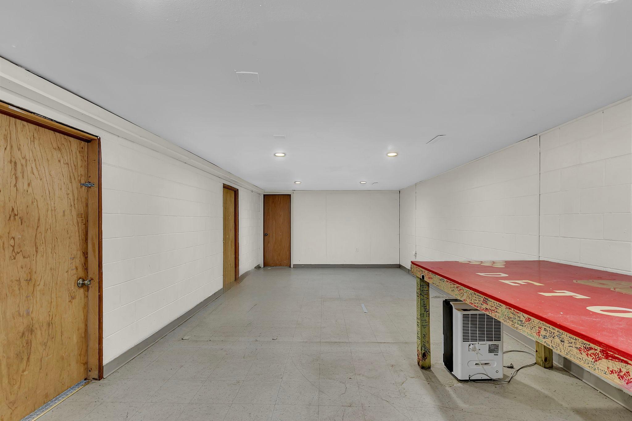 108 Birch Street E Property Photo 22
