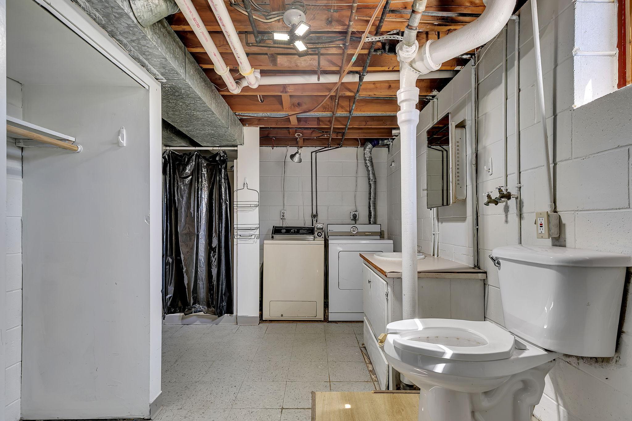 108 Birch Street E Property Photo 30