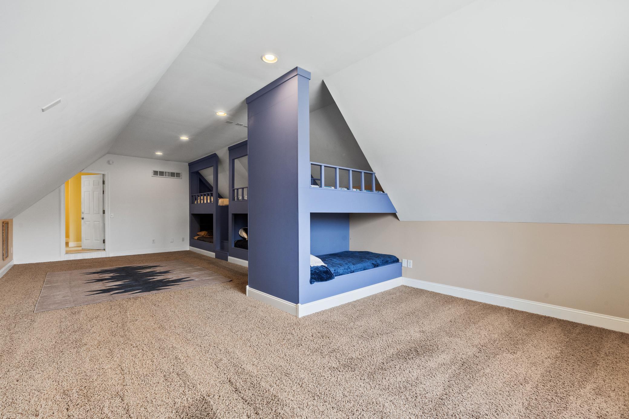 1067 Pioneer Road Property Photo 30