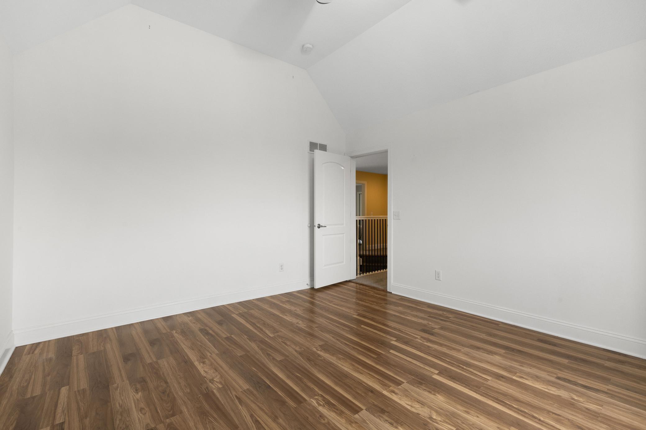 1067 Pioneer Road Property Photo 32