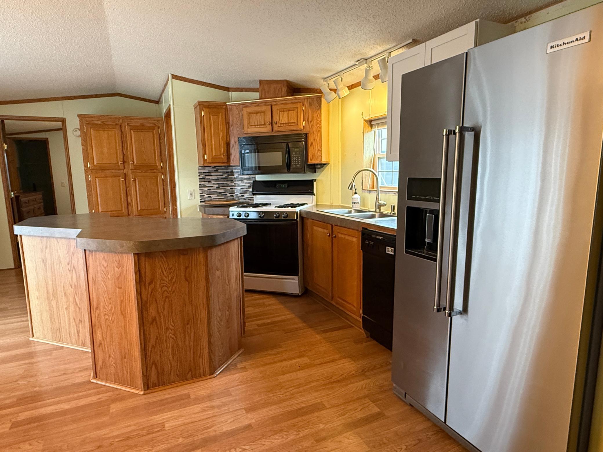 1341 104th Lane Ne Property Photo 3