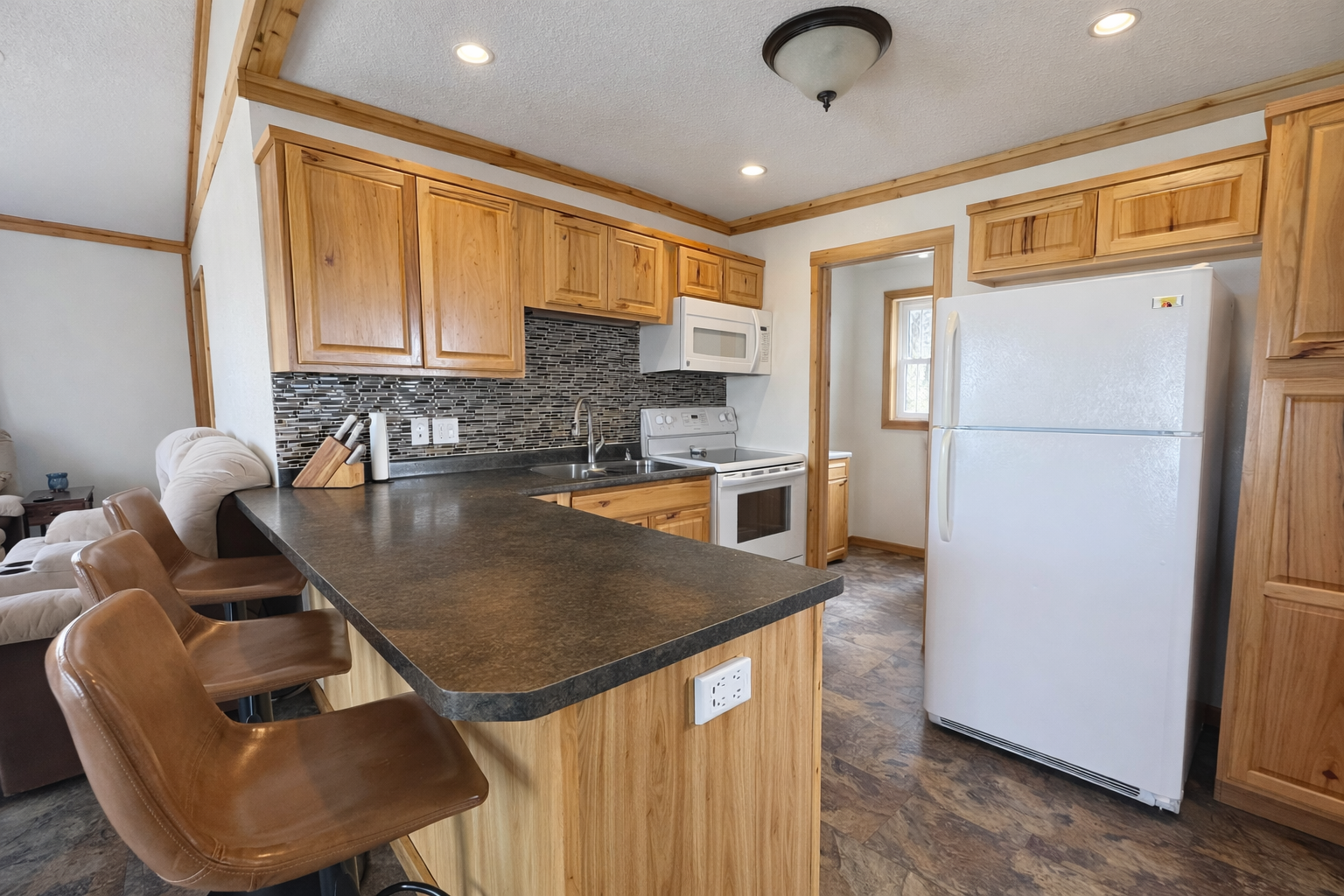 13150 Maple Circle Drive Se Property Photo 5