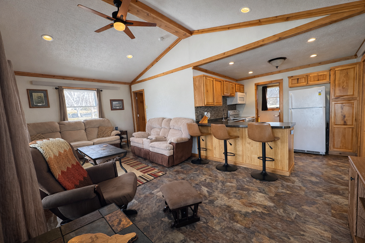 13150 Maple Circle Drive Se Property Photo 8