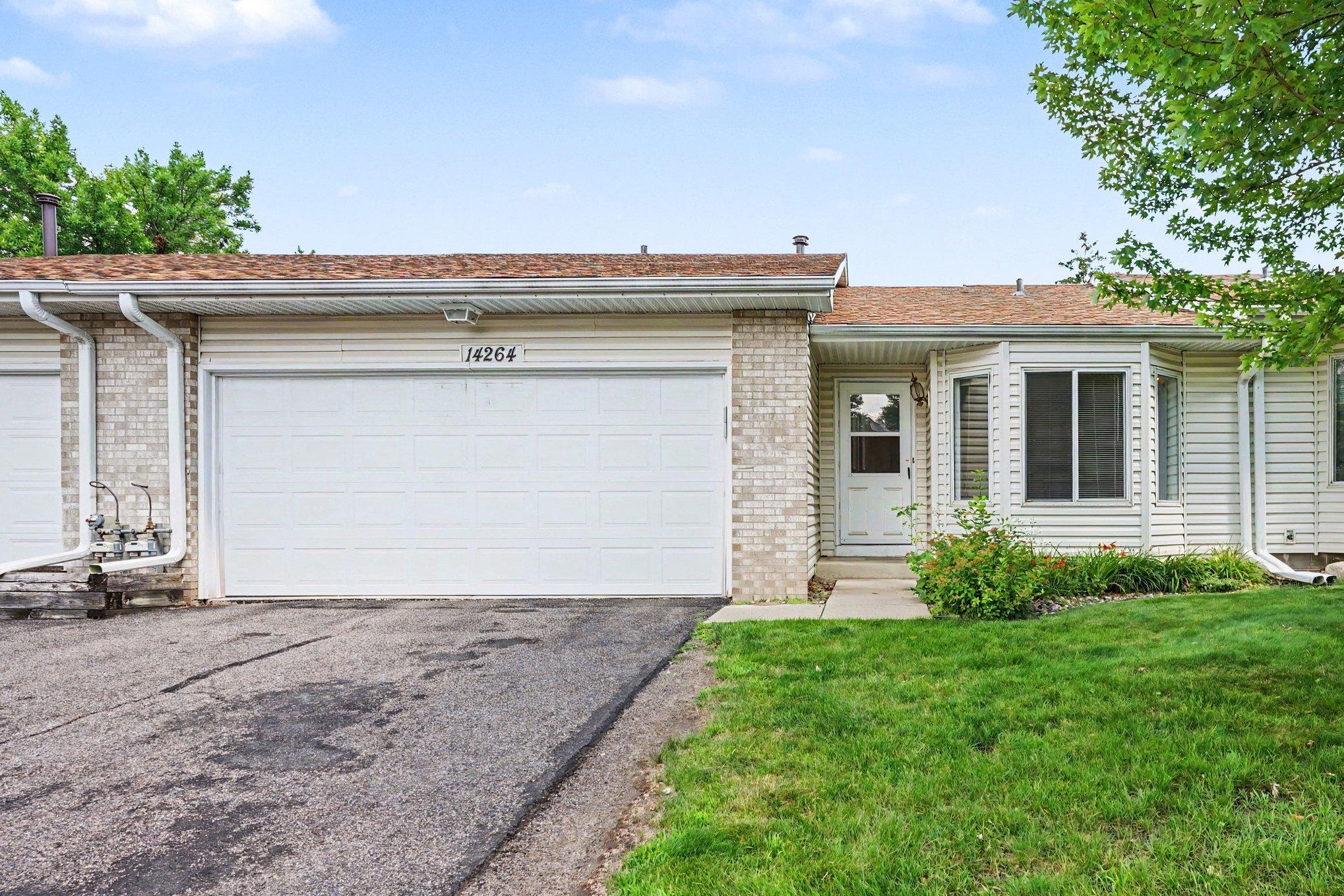14264 Glencove Path Property Photo 2