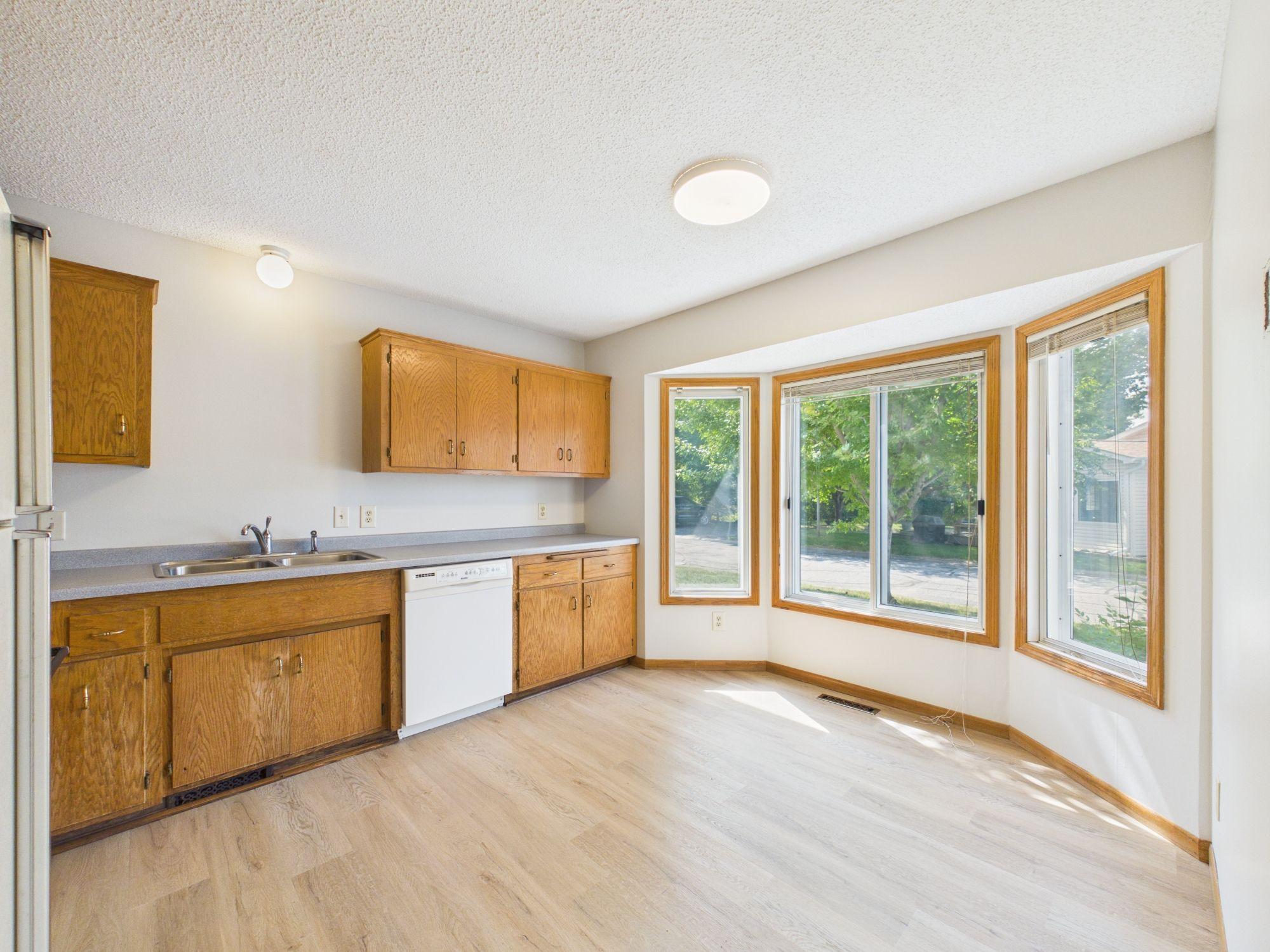 14264 Glencove Path Property Photo 8