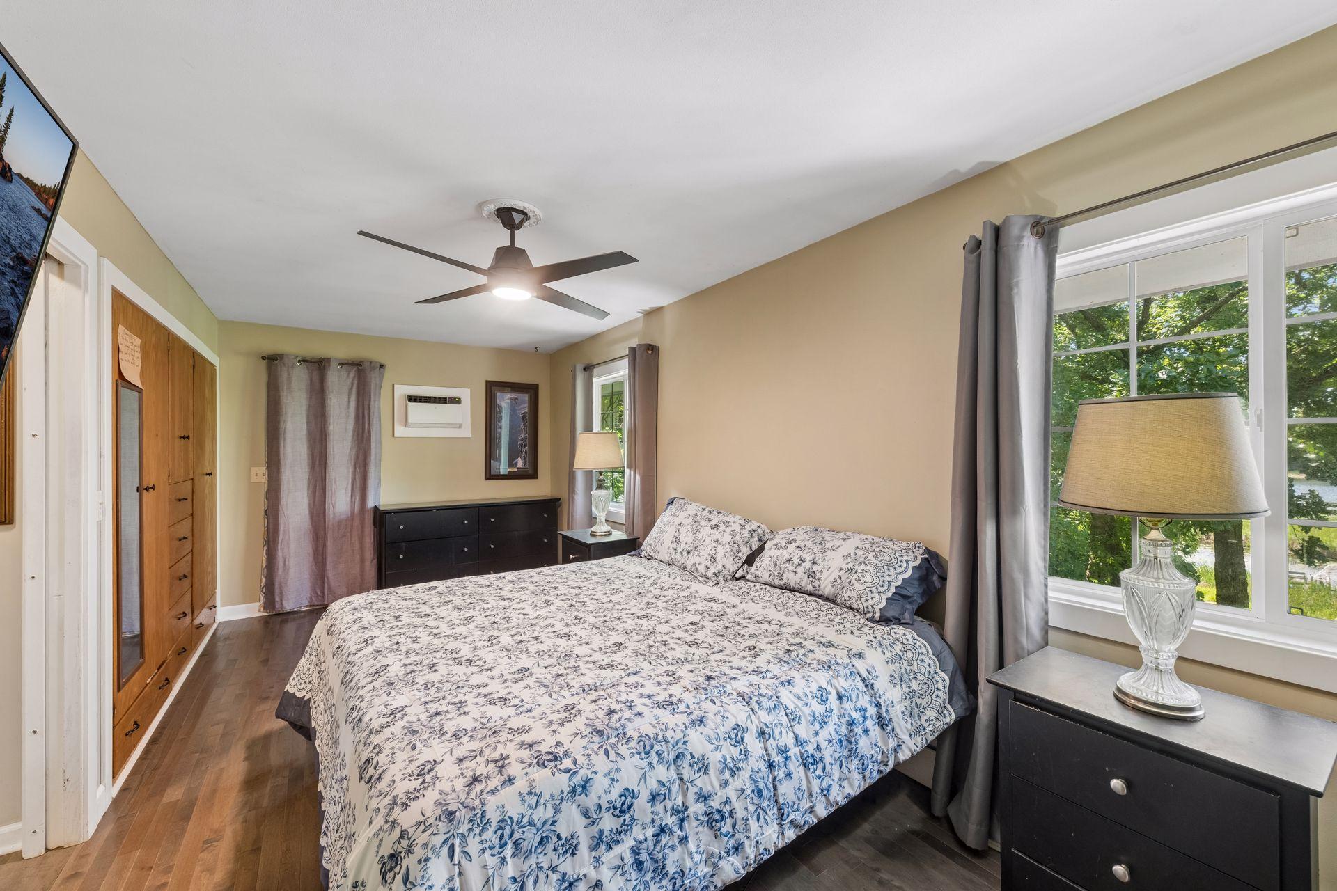 4569 Shoreline Drive Property Photo 16