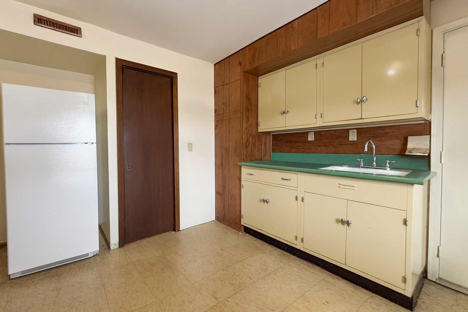 2066 College Way Property Photo 20