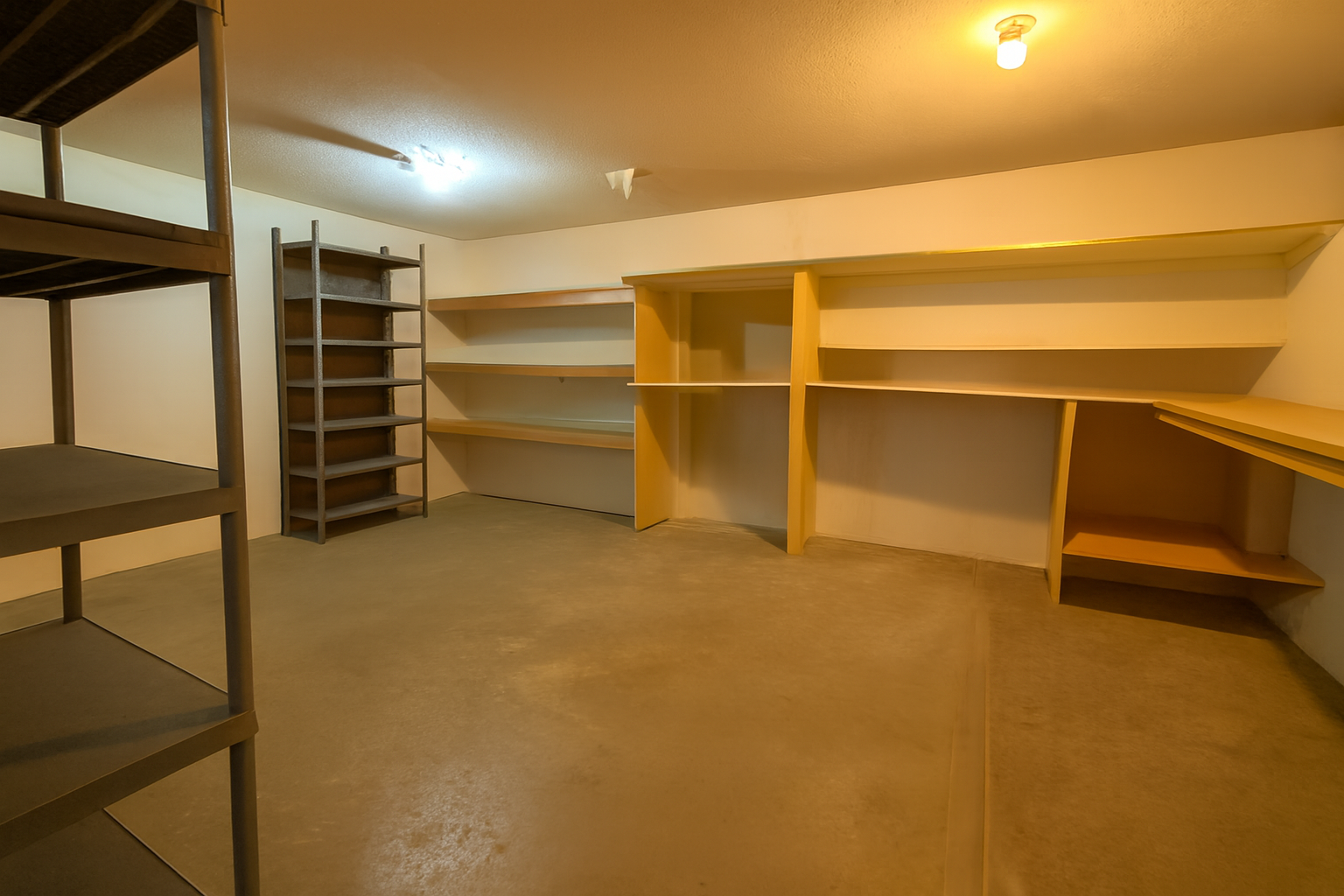 2066 College Way Property Photo 21