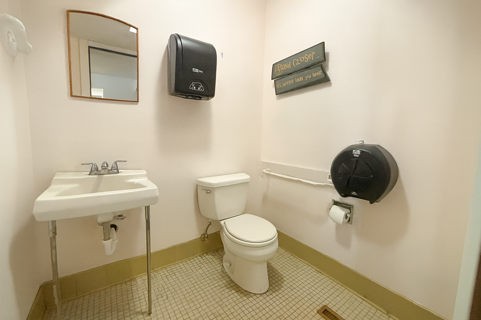 2066 College Way Property Photo 24