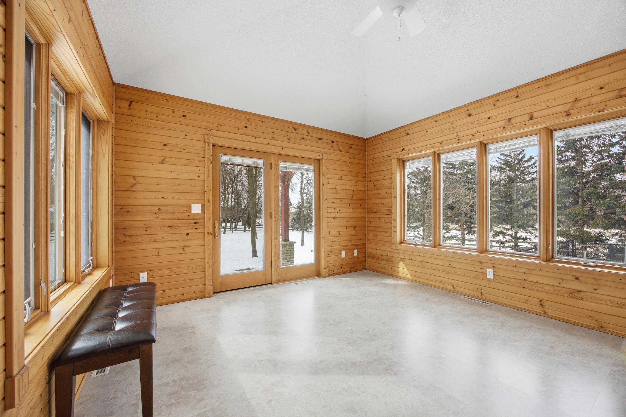 106 50th Avenue E Property Photo 16