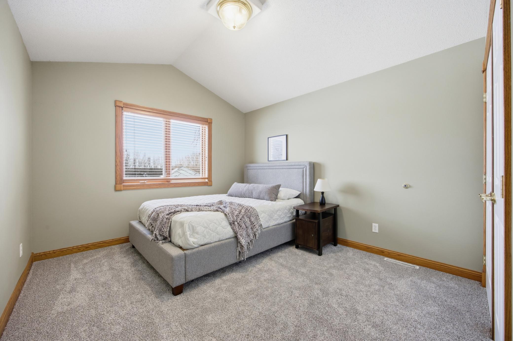 106 50th Avenue E Property Photo 28