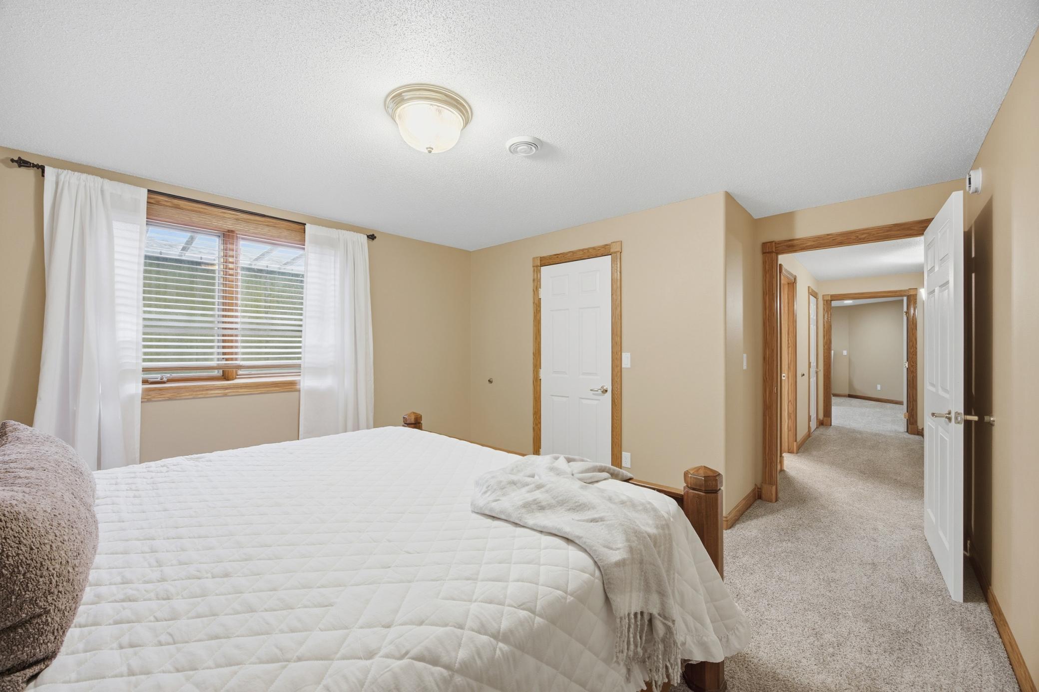 106 50th Avenue E Property Photo 45