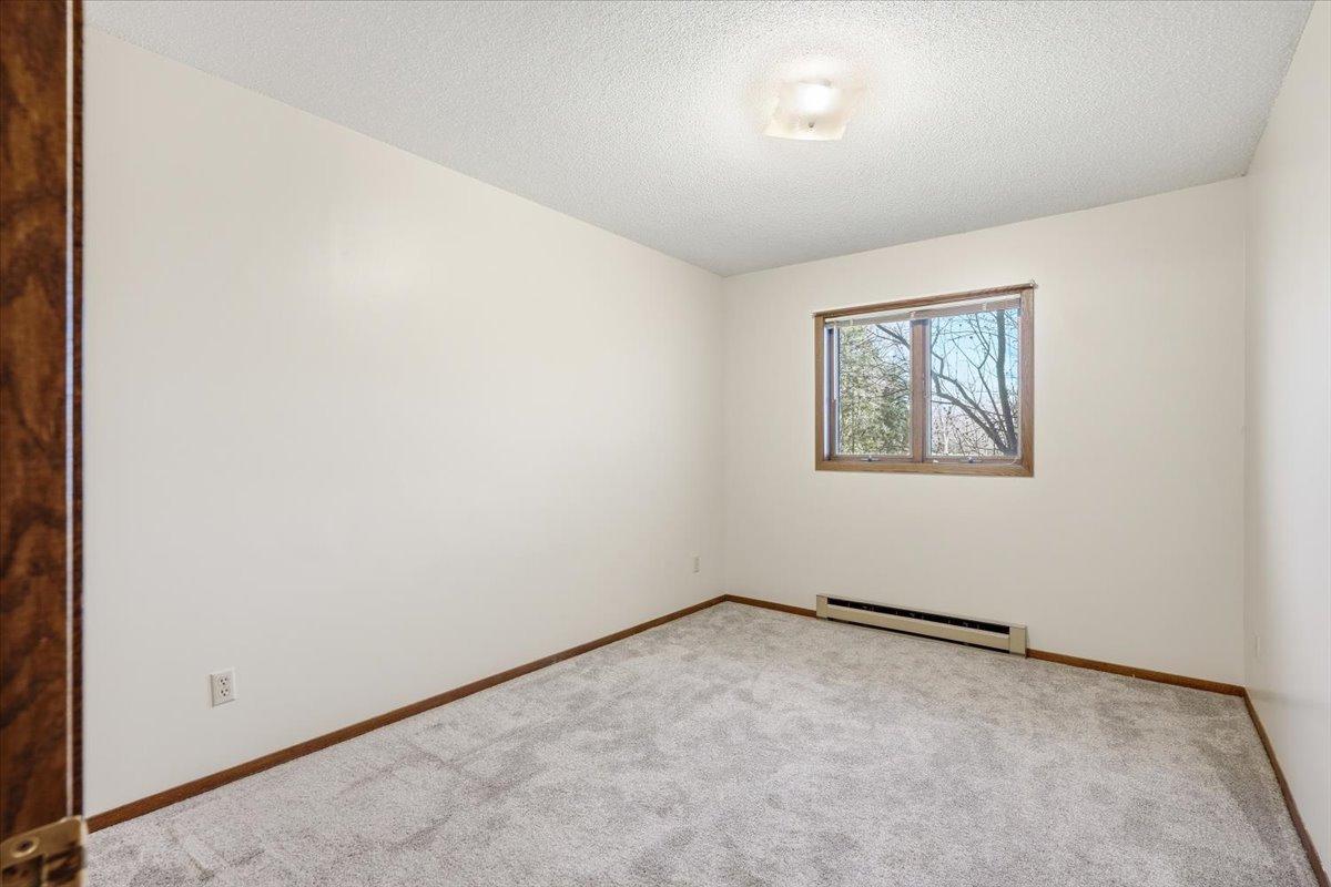 754 E 11th Street Property Photo 12